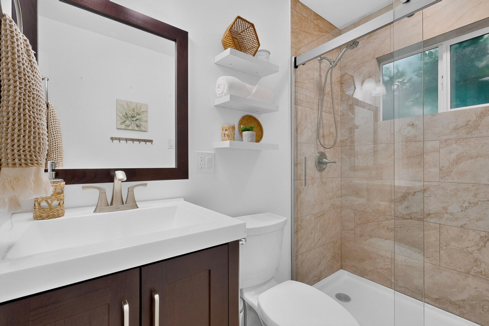 Photo 3 — 2340 Britt Street NE