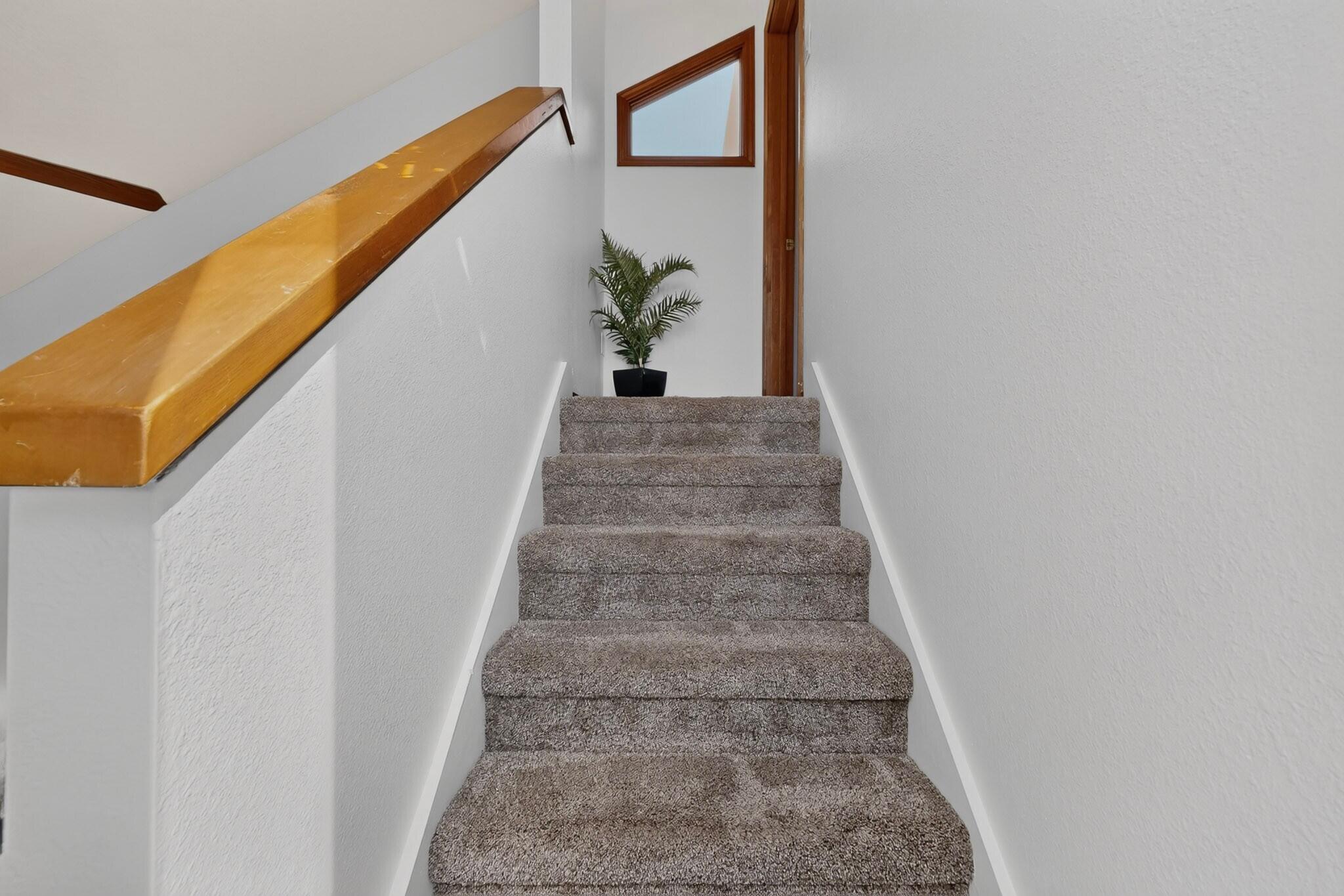 Photo 7 — 2340 Britt Street NE