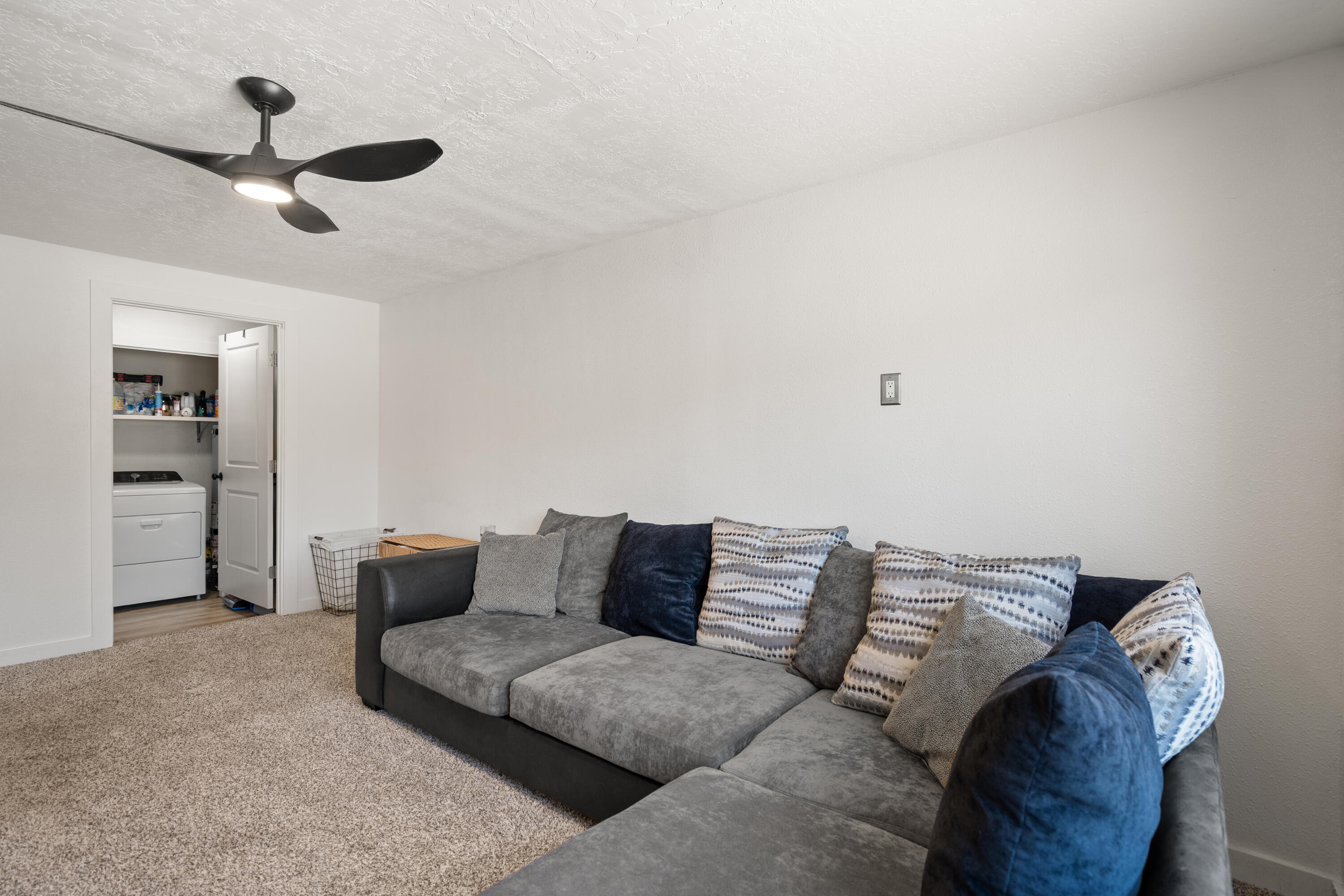 Photo 5 — 2617 Mary Ellen Street NE
