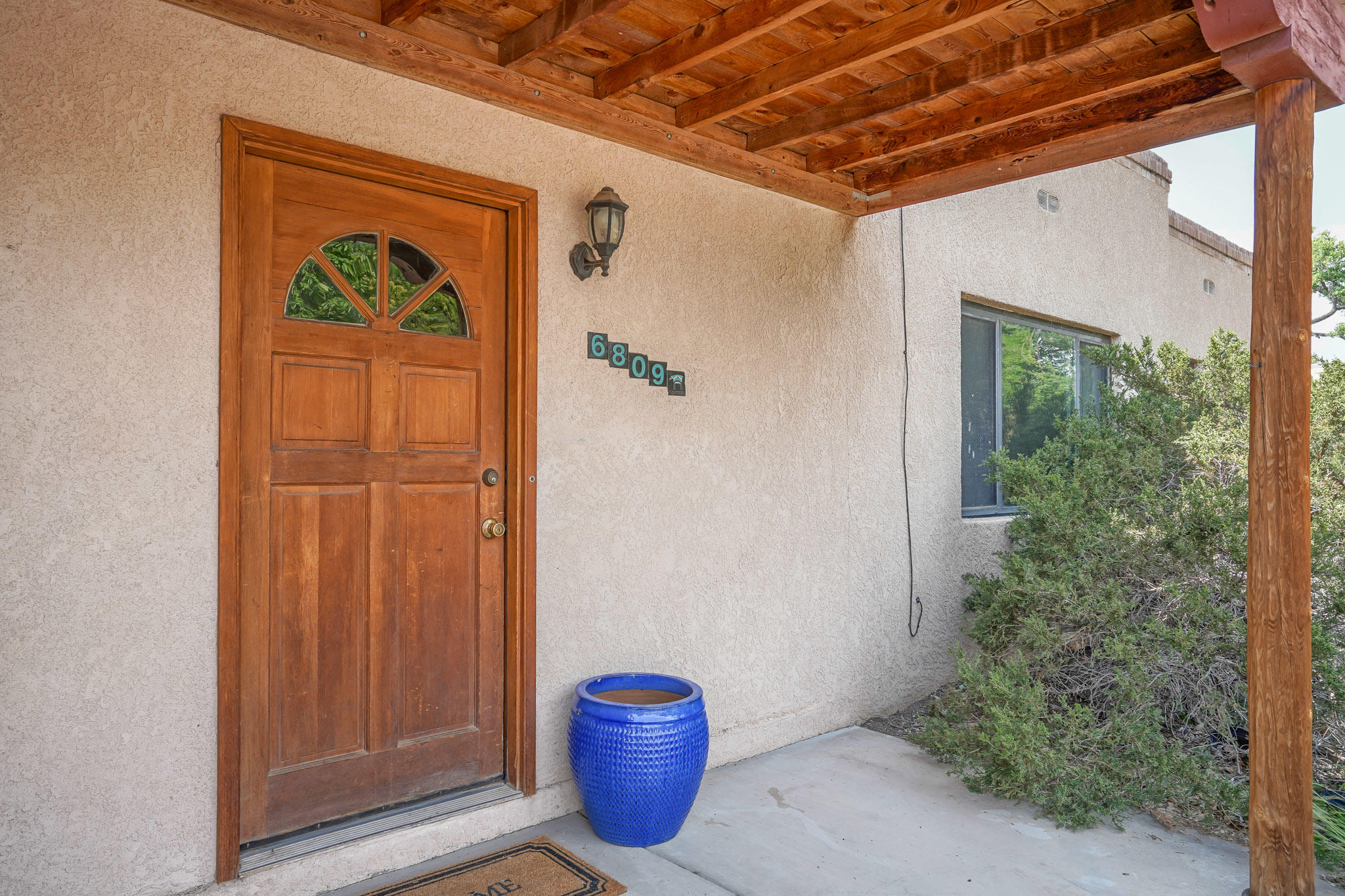 Photo 2 — 6809 Vermejo Drive NW