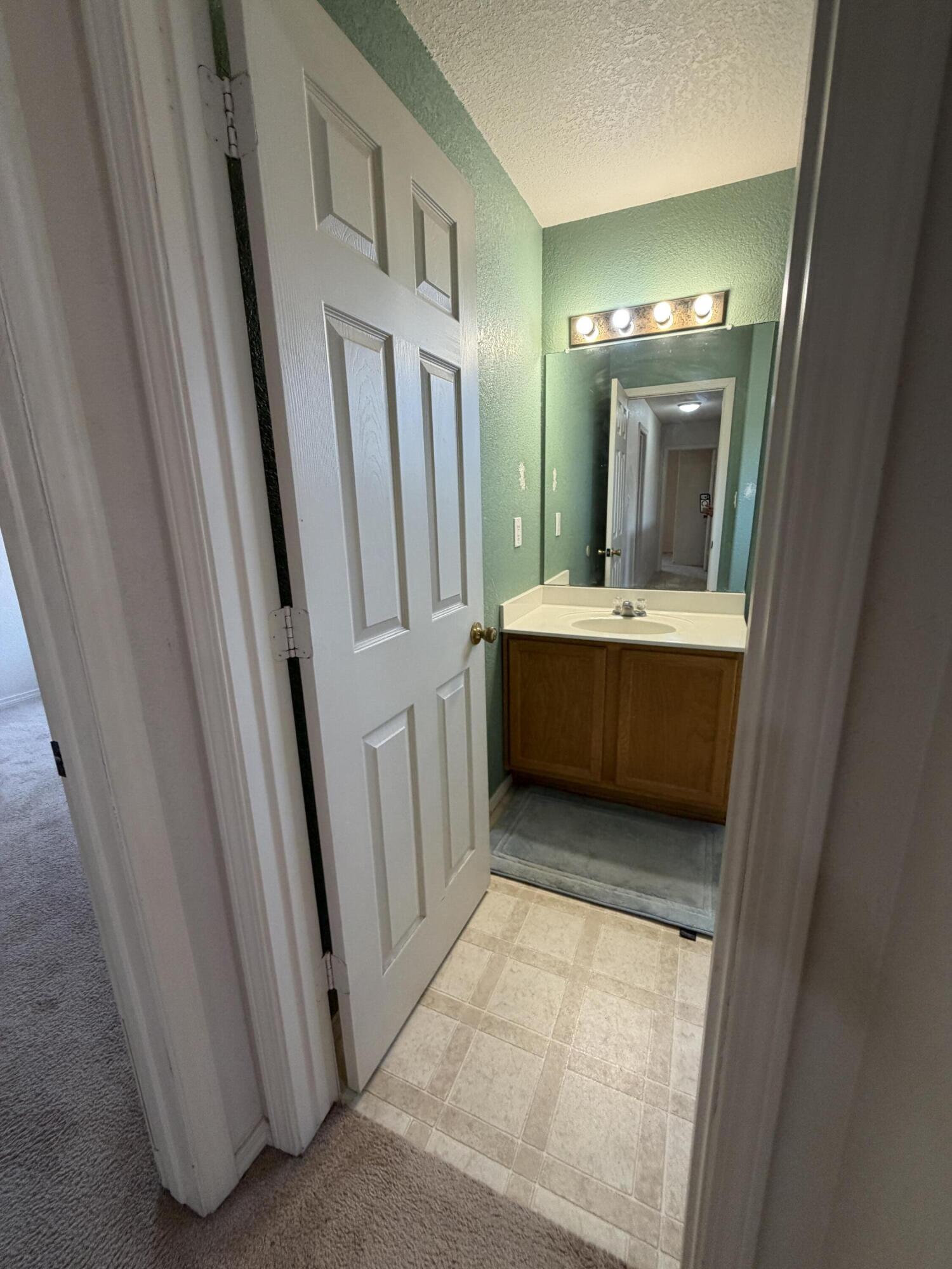 Photo 17 — 1320 Amole Drive SW