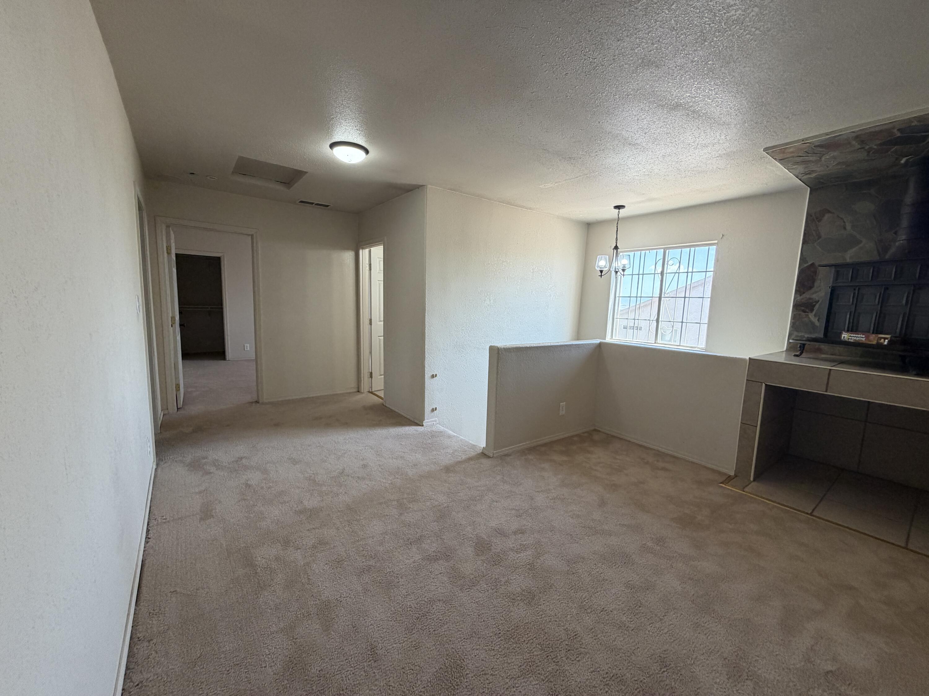 Photo 11 — 1320 Amole Drive SW