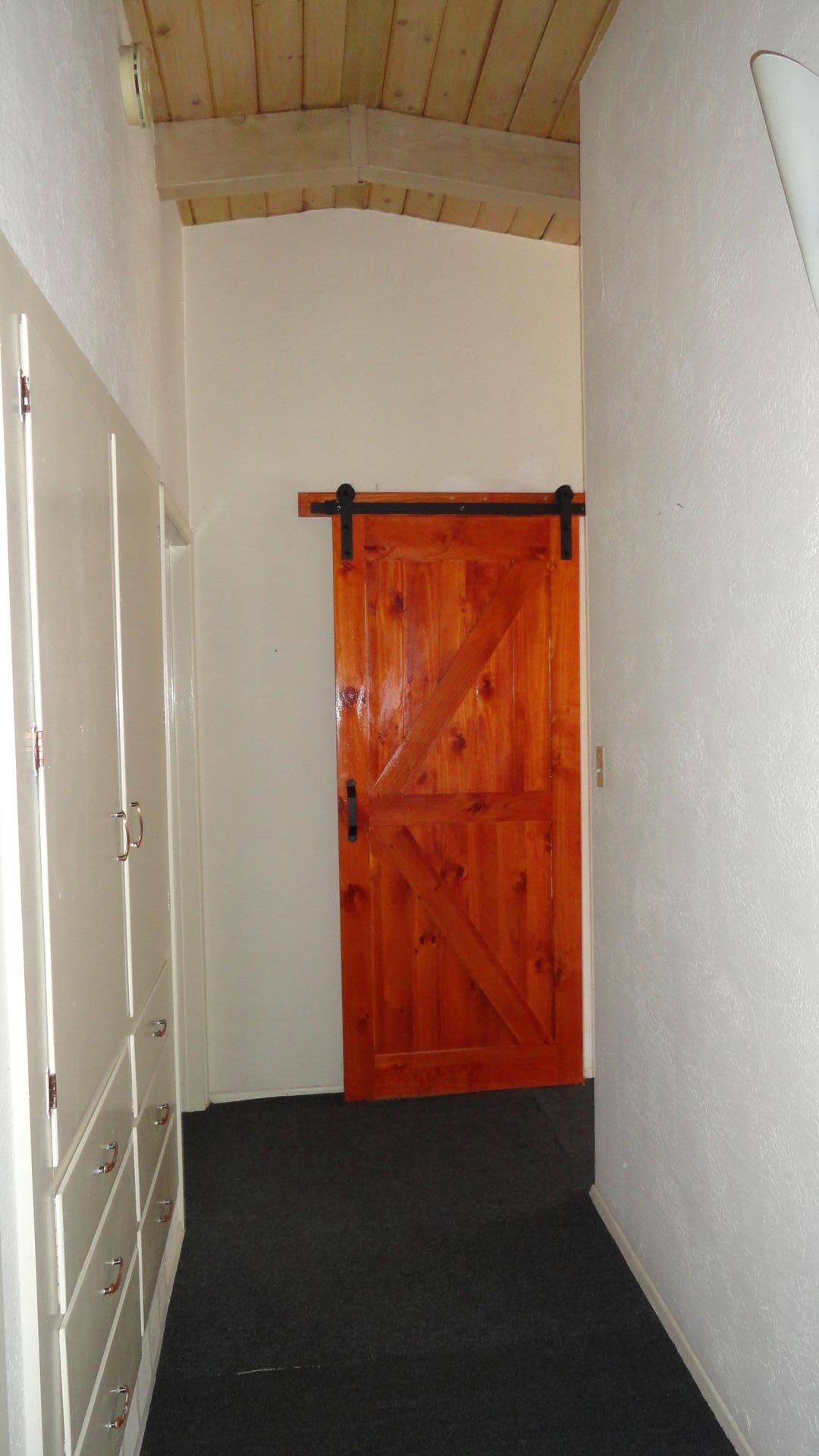 Photo 7 — 1908 Ridgecrest Drive SE
