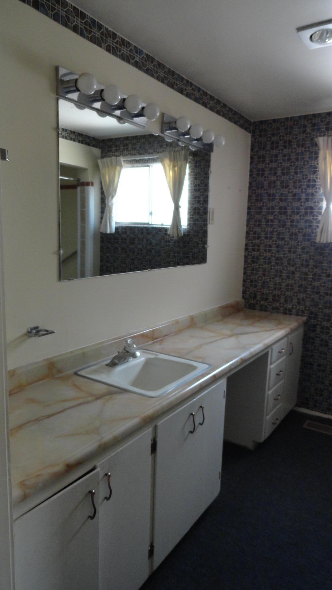 Photo 12 — 1908 Ridgecrest Drive SE