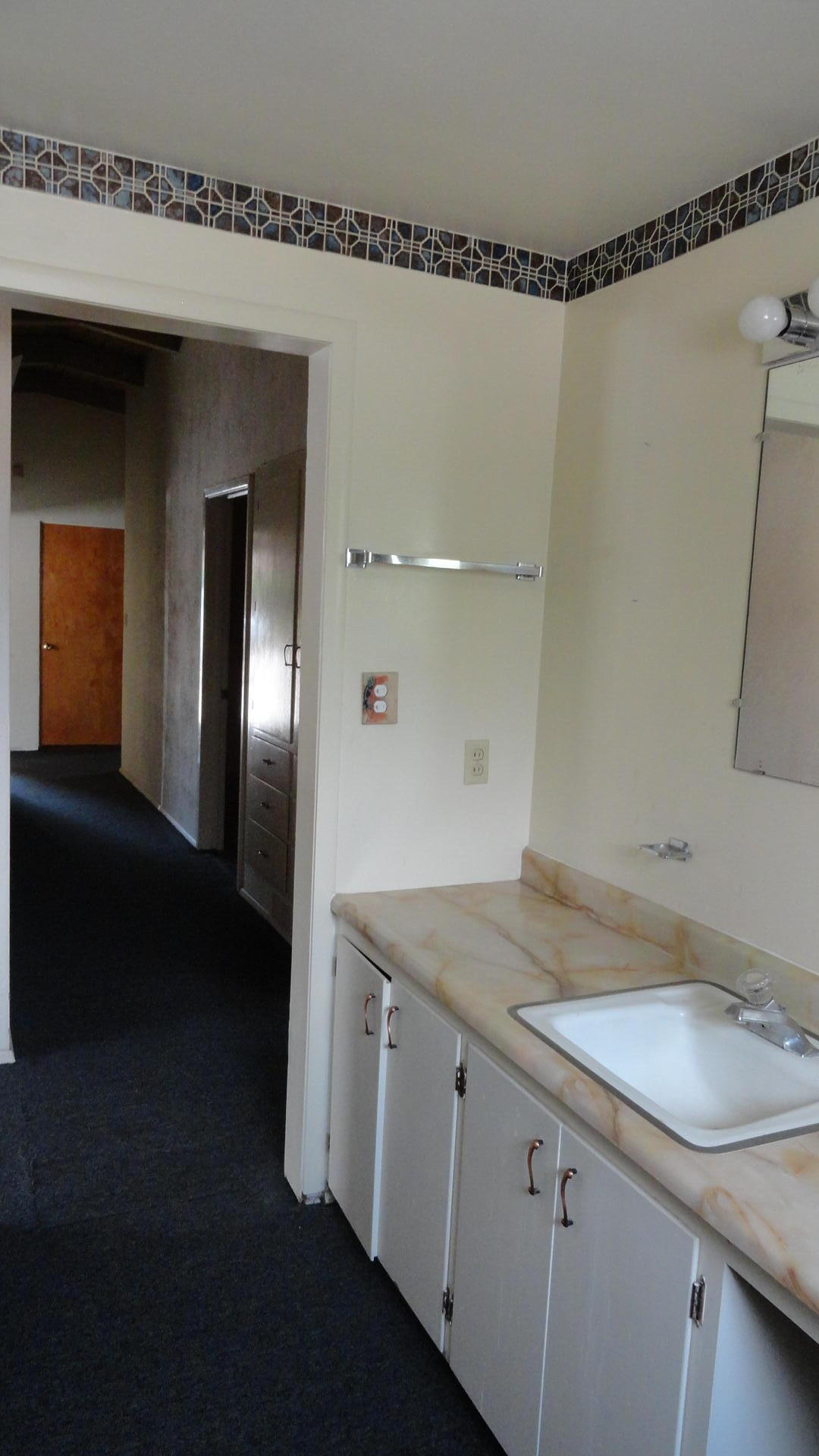 Photo 14 — 1908 Ridgecrest Drive SE