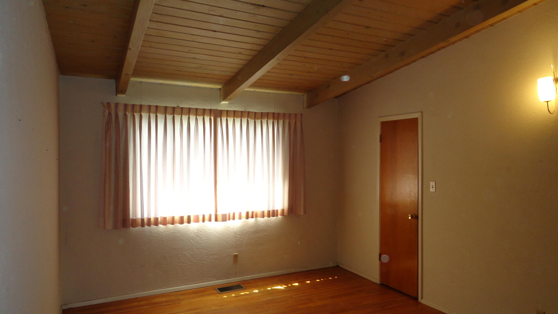 Photo 19 — 1908 Ridgecrest Drive SE