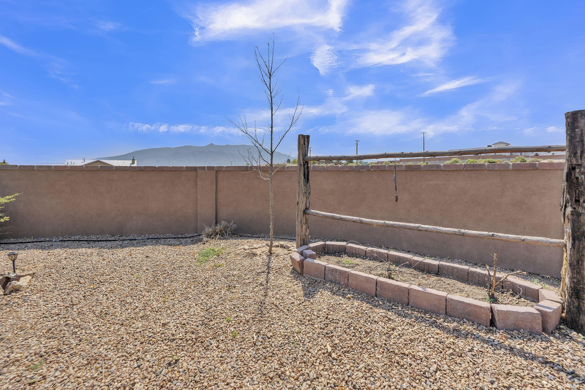 Photo 7 — 5724 Rio Mimbres Road NE