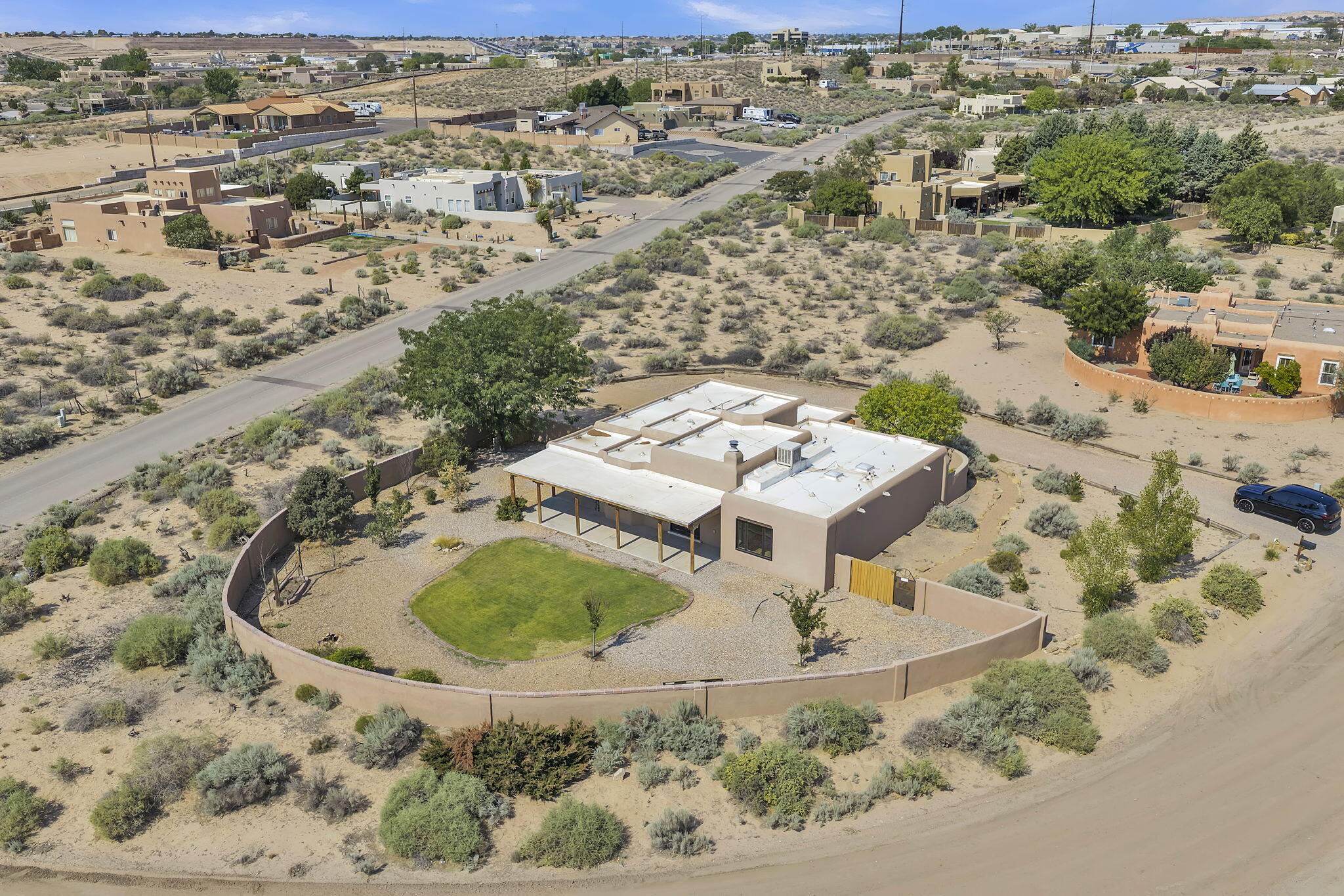 Photo 20 — 5724 Rio Mimbres Road NE