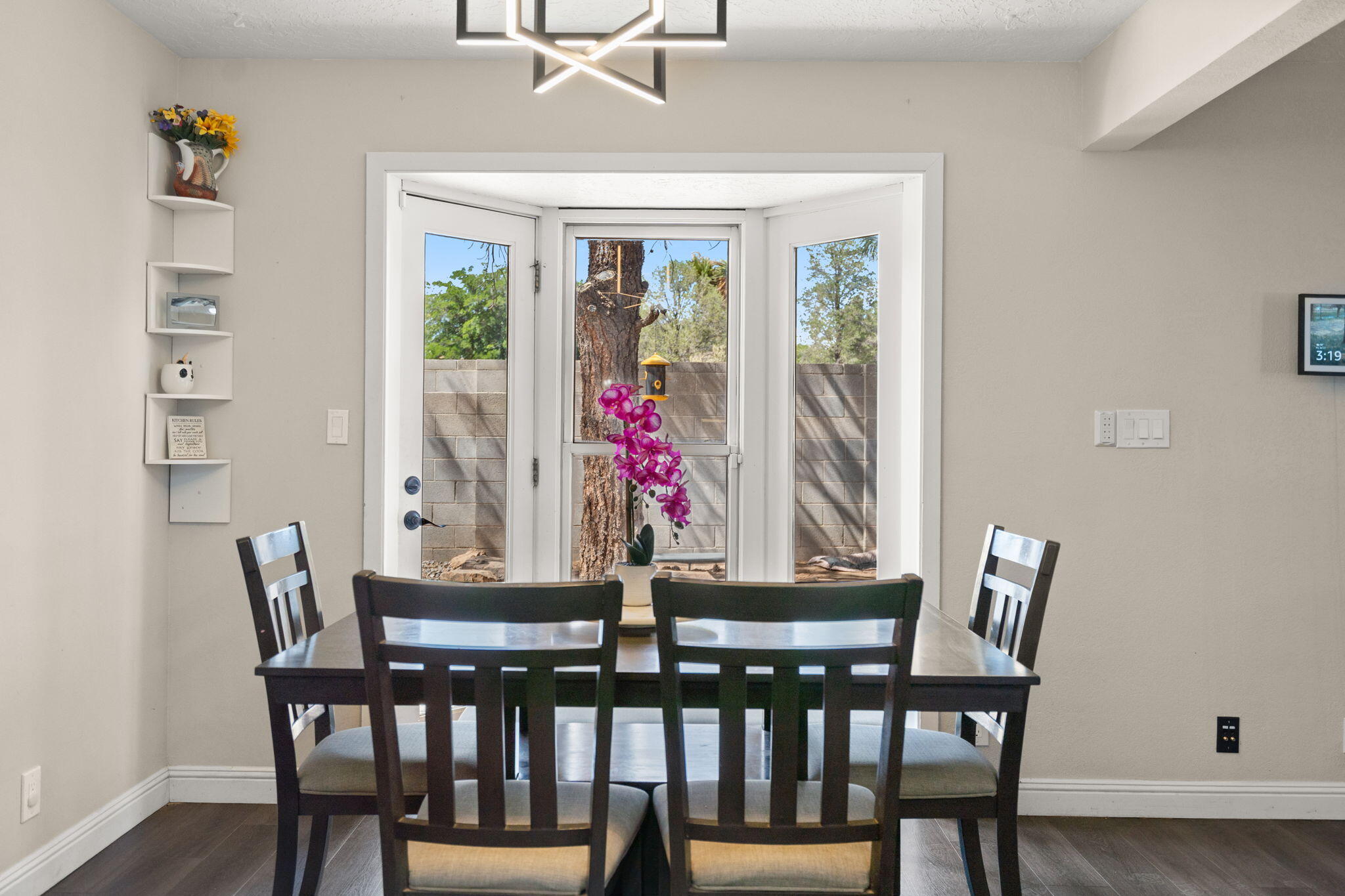 Photo 6 — 5208 Russell Drive NW