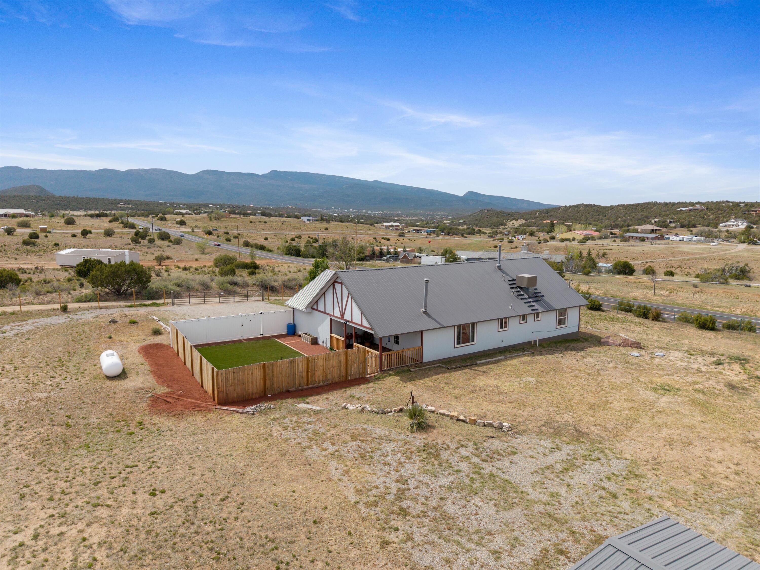 Photo 11 — 364 Frost Road