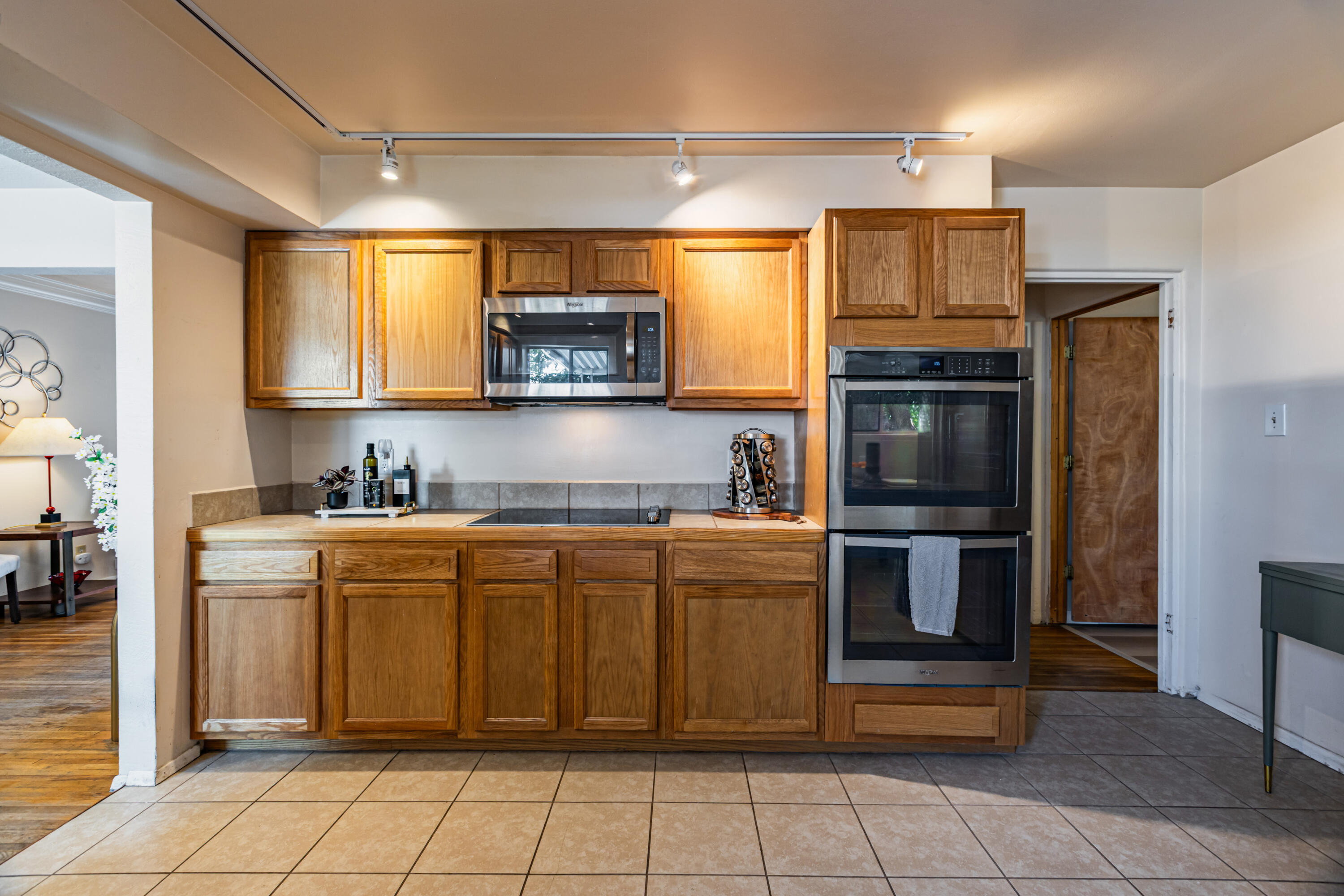 Photo 16 — 507 Alvarado Drive NE