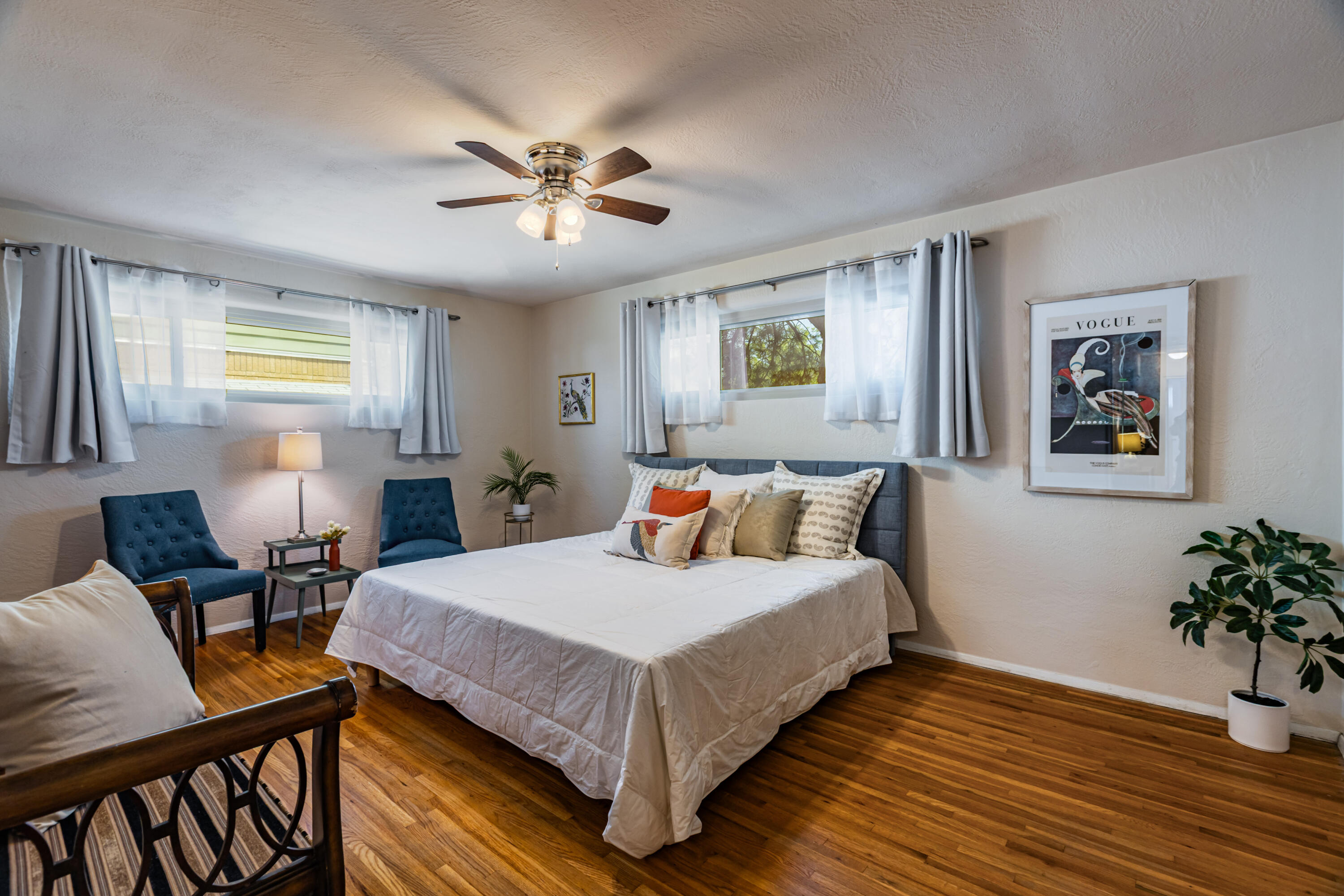 Photo 12 — 507 Alvarado Drive NE
