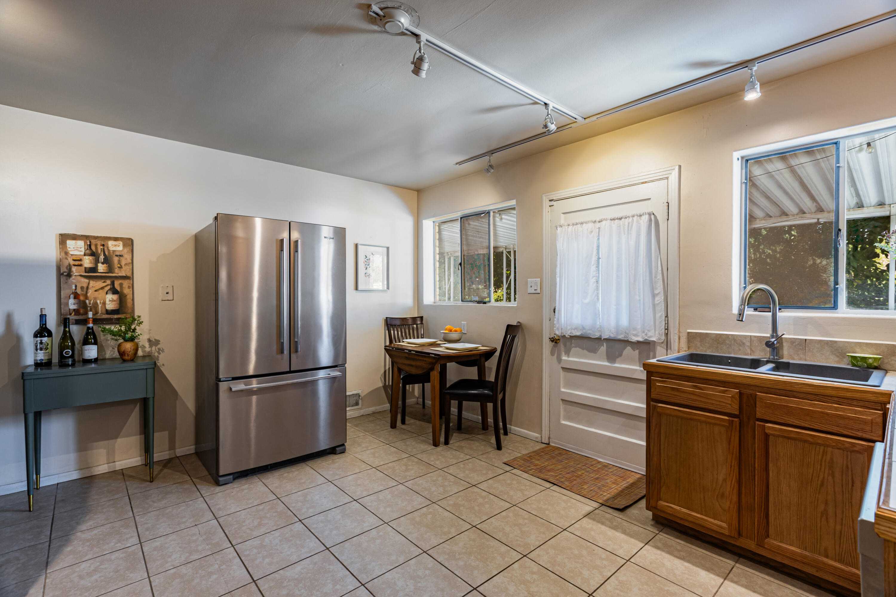 Photo 18 — 507 Alvarado Drive NE