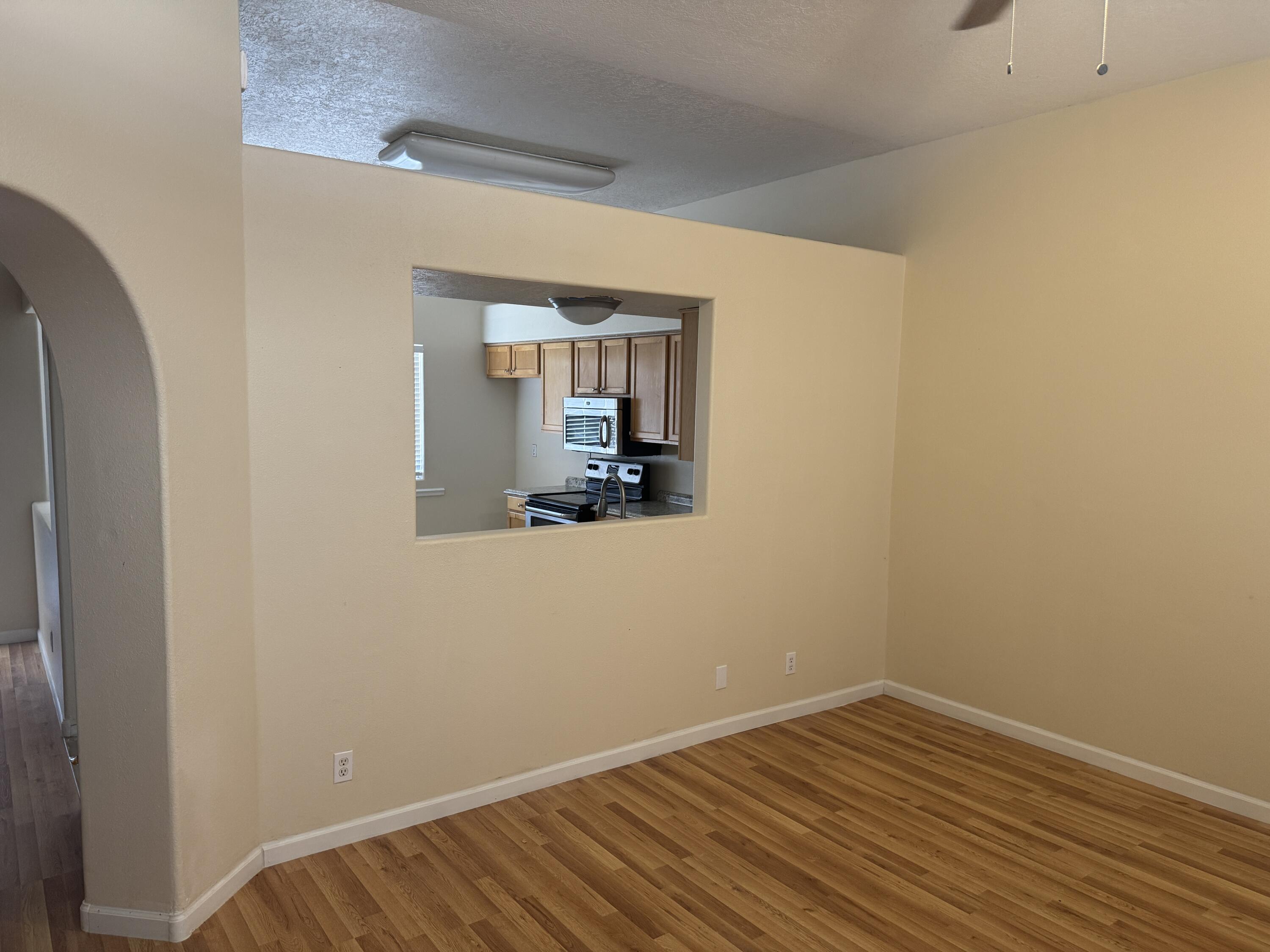 Photo 16 — 2150 Sonora Road NE
