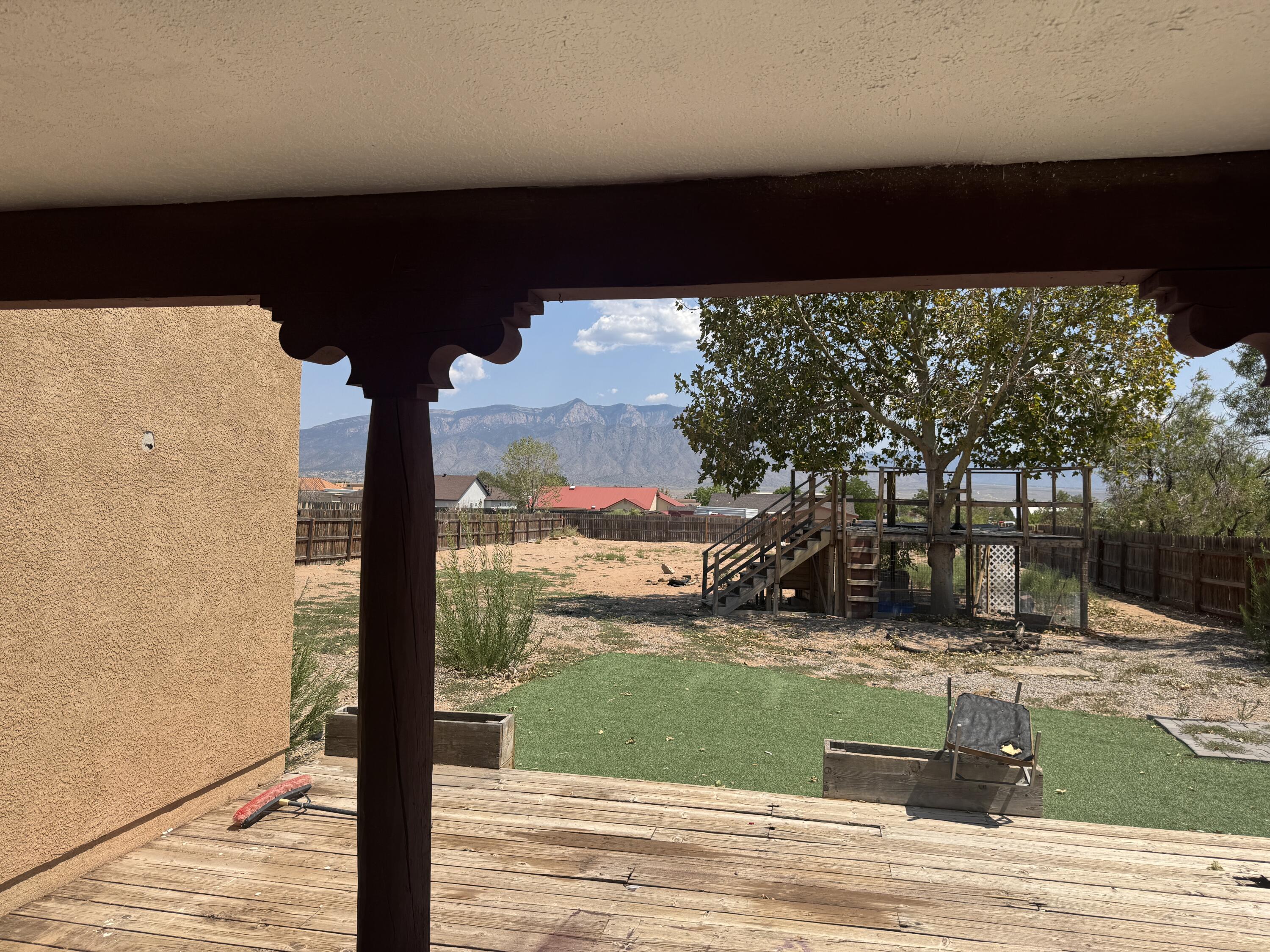 Photo 12 — 2150 Sonora Road NE