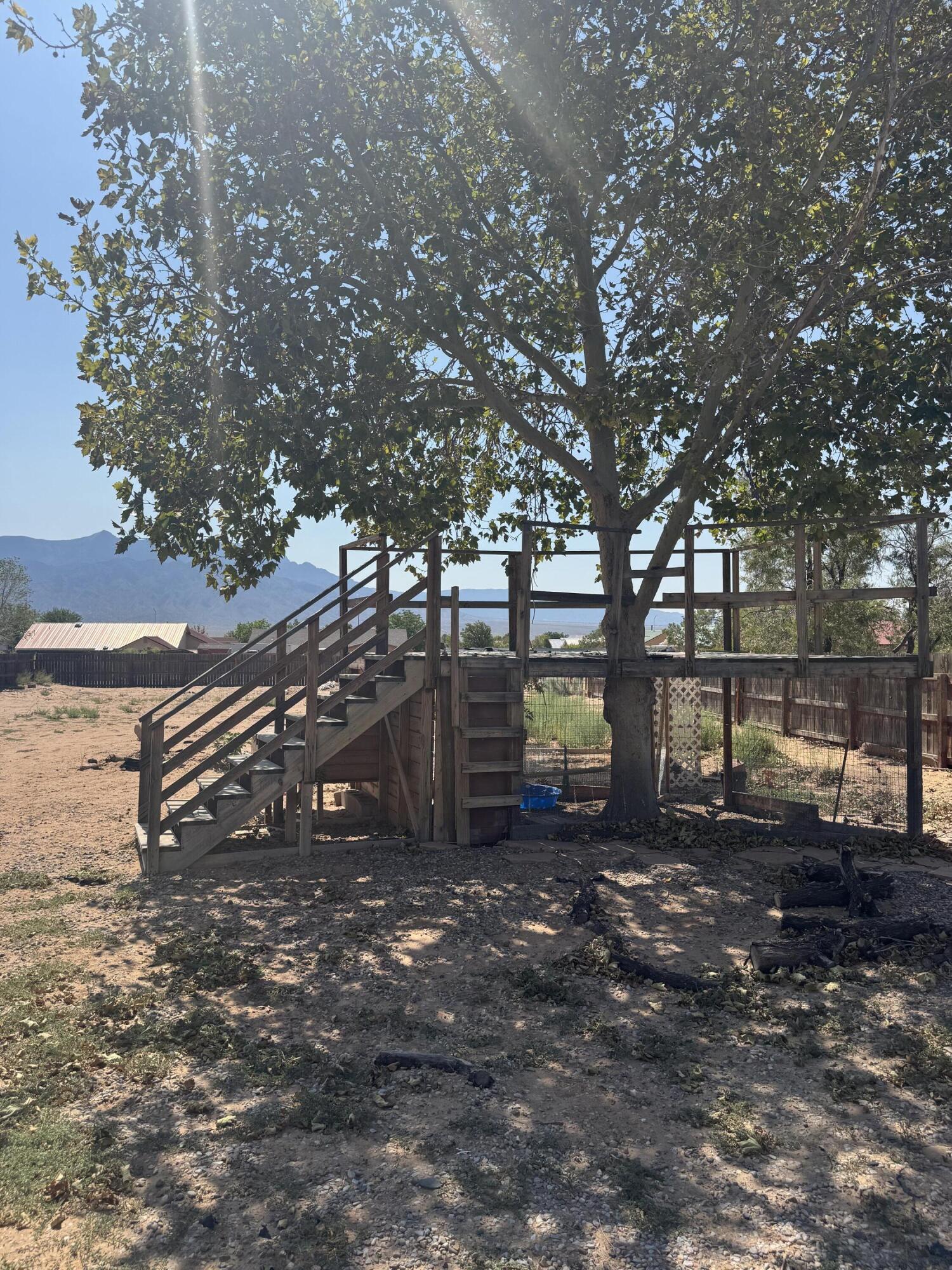 Photo 11 — 2150 Sonora Road NE