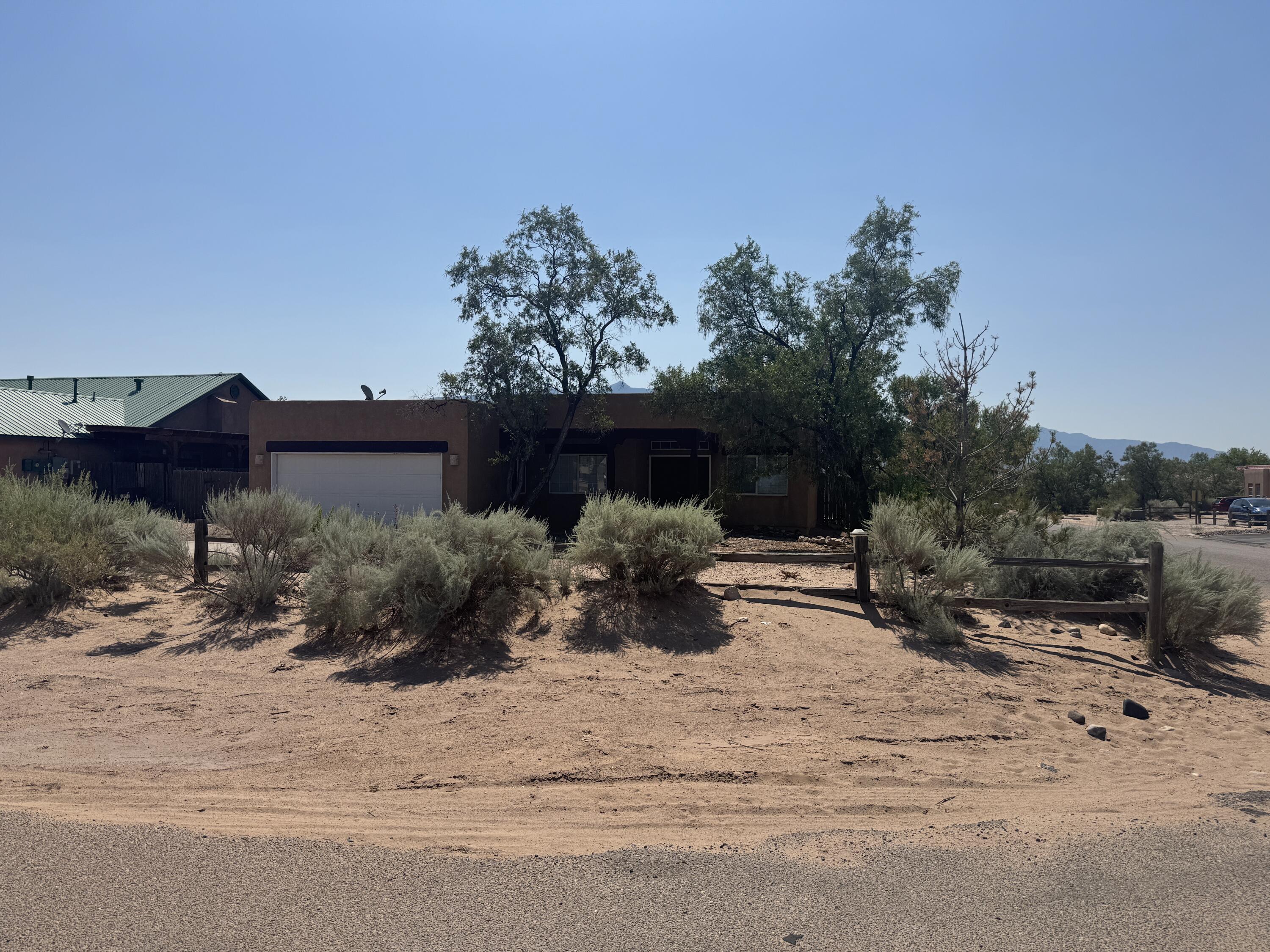 Photo 7 — 2150 Sonora Road NE