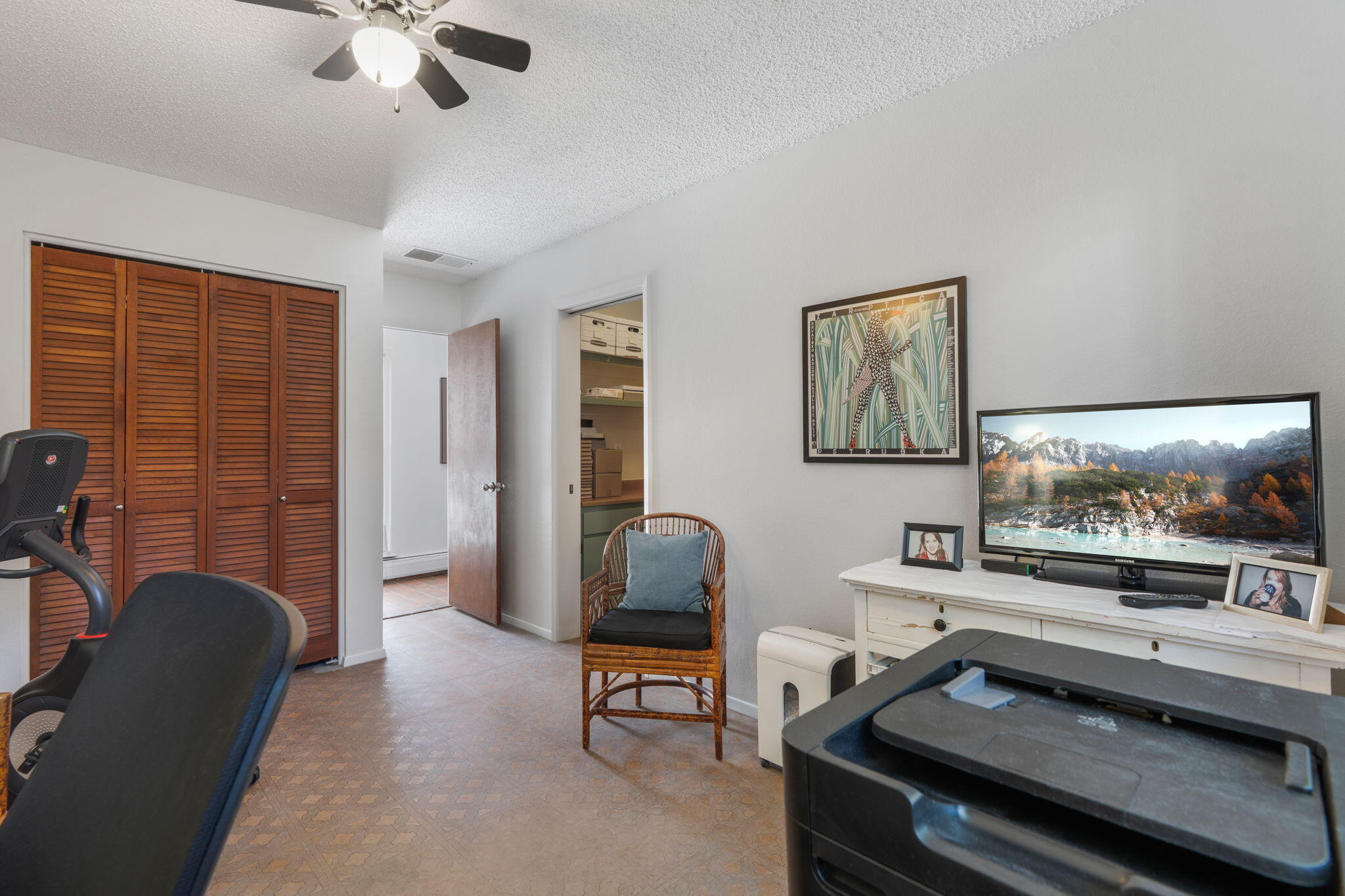 Photo 15 — 4900 Justin Drive NW