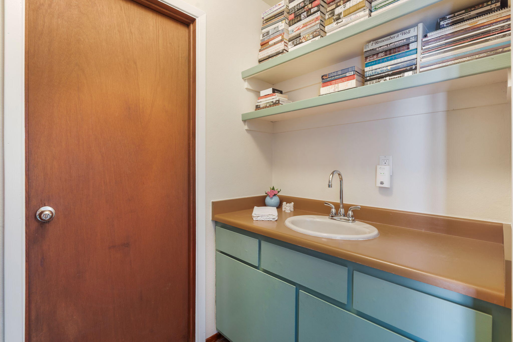 Photo 14 — 4900 Justin Drive NW
