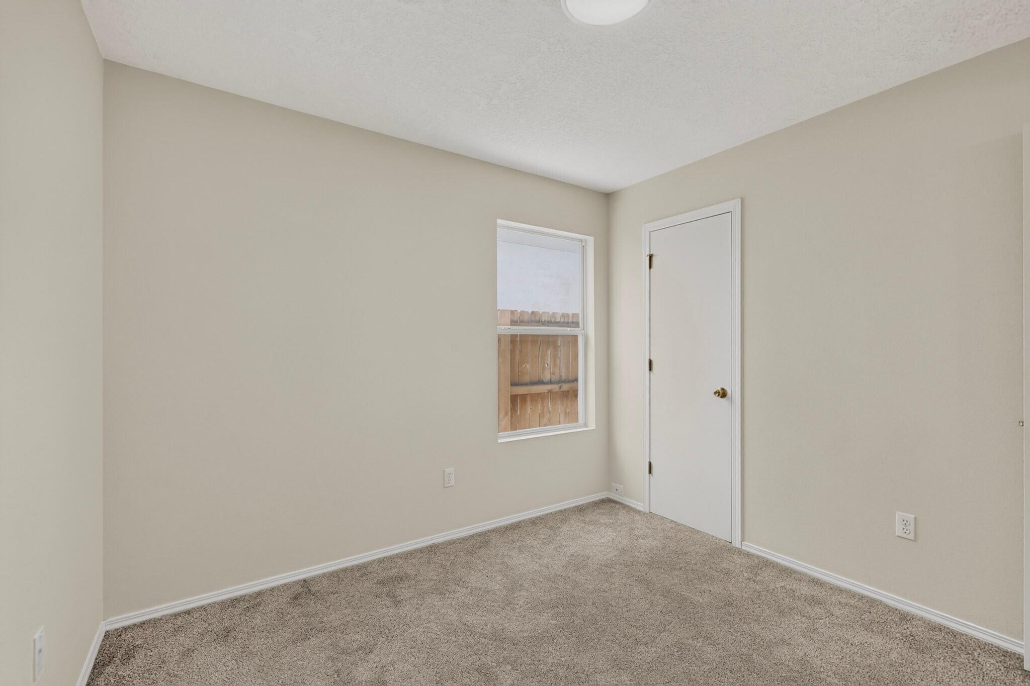 Photo 2 — 5335 Feather Rock Place NW
