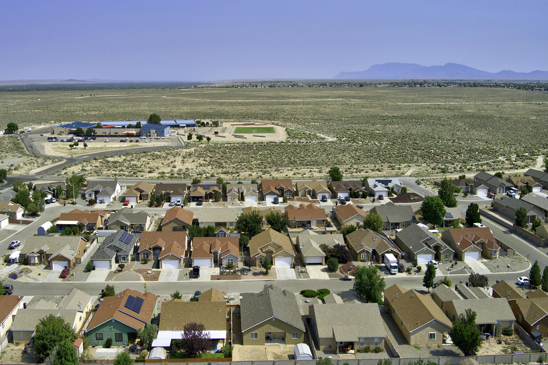 Photo 5 — 45 Rosa Avenue SW