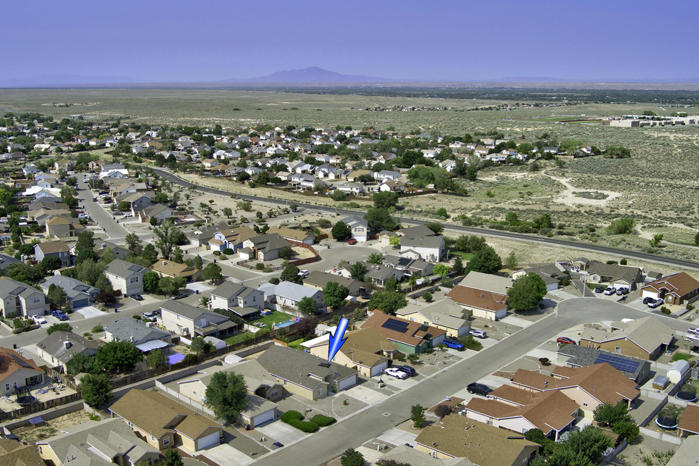 Photo 7 — 45 Rosa Avenue SW