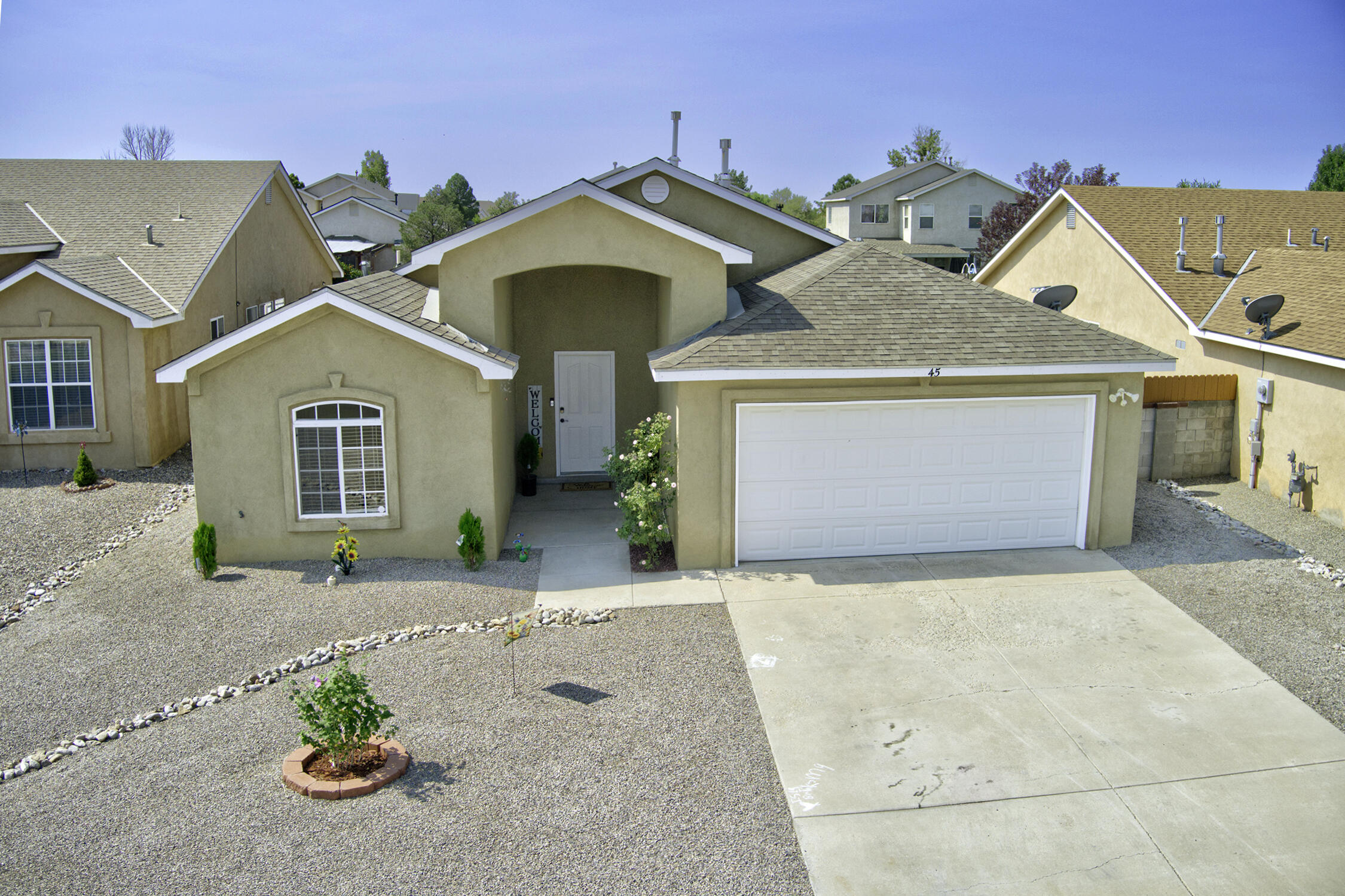 Photo 11 — 45 Rosa Avenue SW