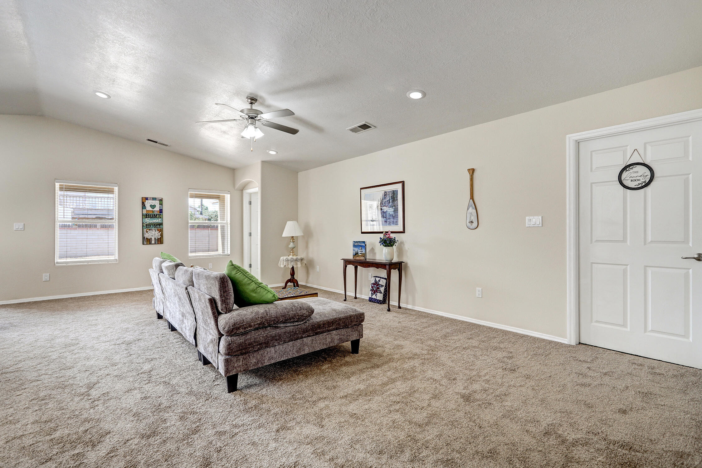 Photo 14 — 45 Rosa Avenue SW