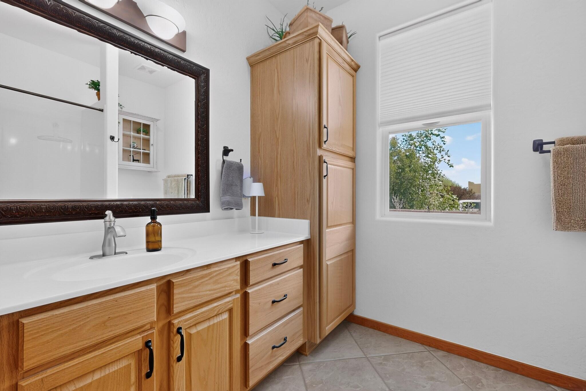 Photo 19 — 6830 Oersted Road NE