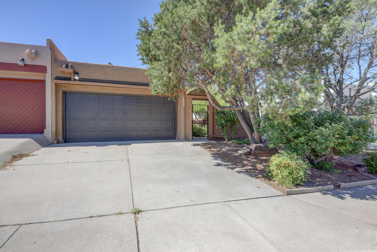 Photo 11 — 7500 Northridge Avenue NE