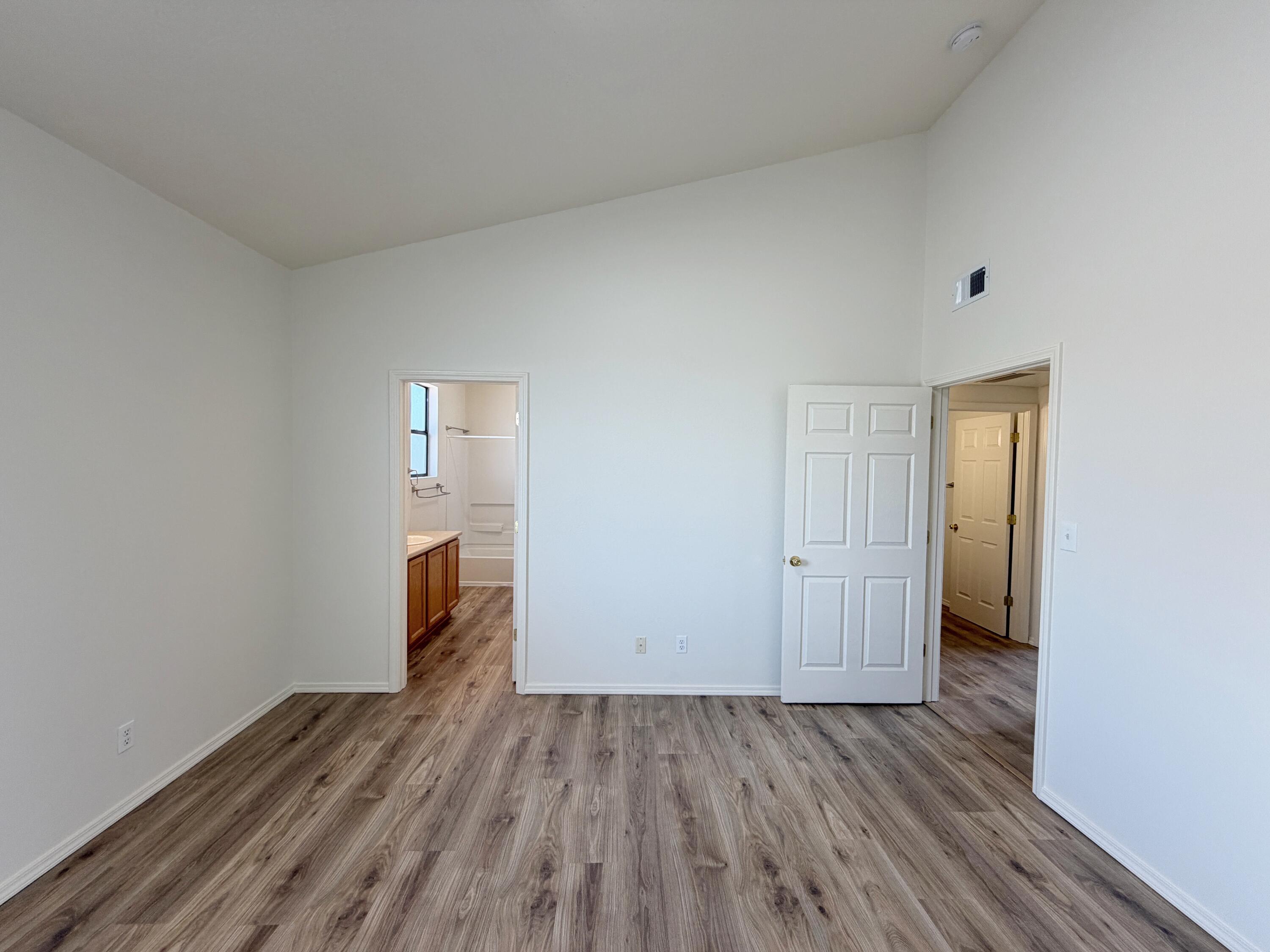 Photo 18 — 1105 Meadowlark Way SE C