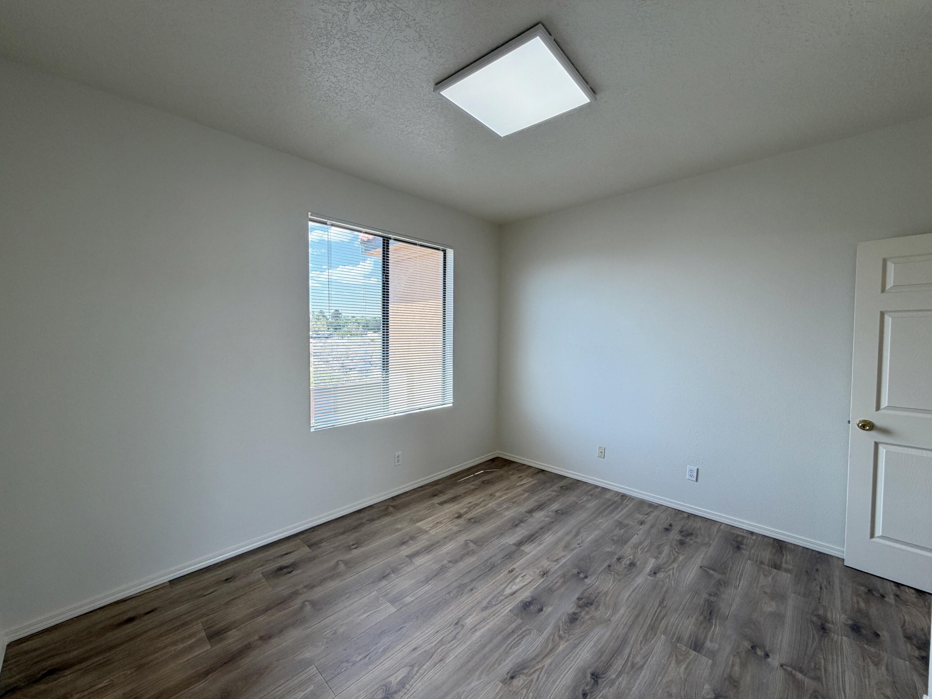 Photo 13 — 1105 Meadowlark Way SE C