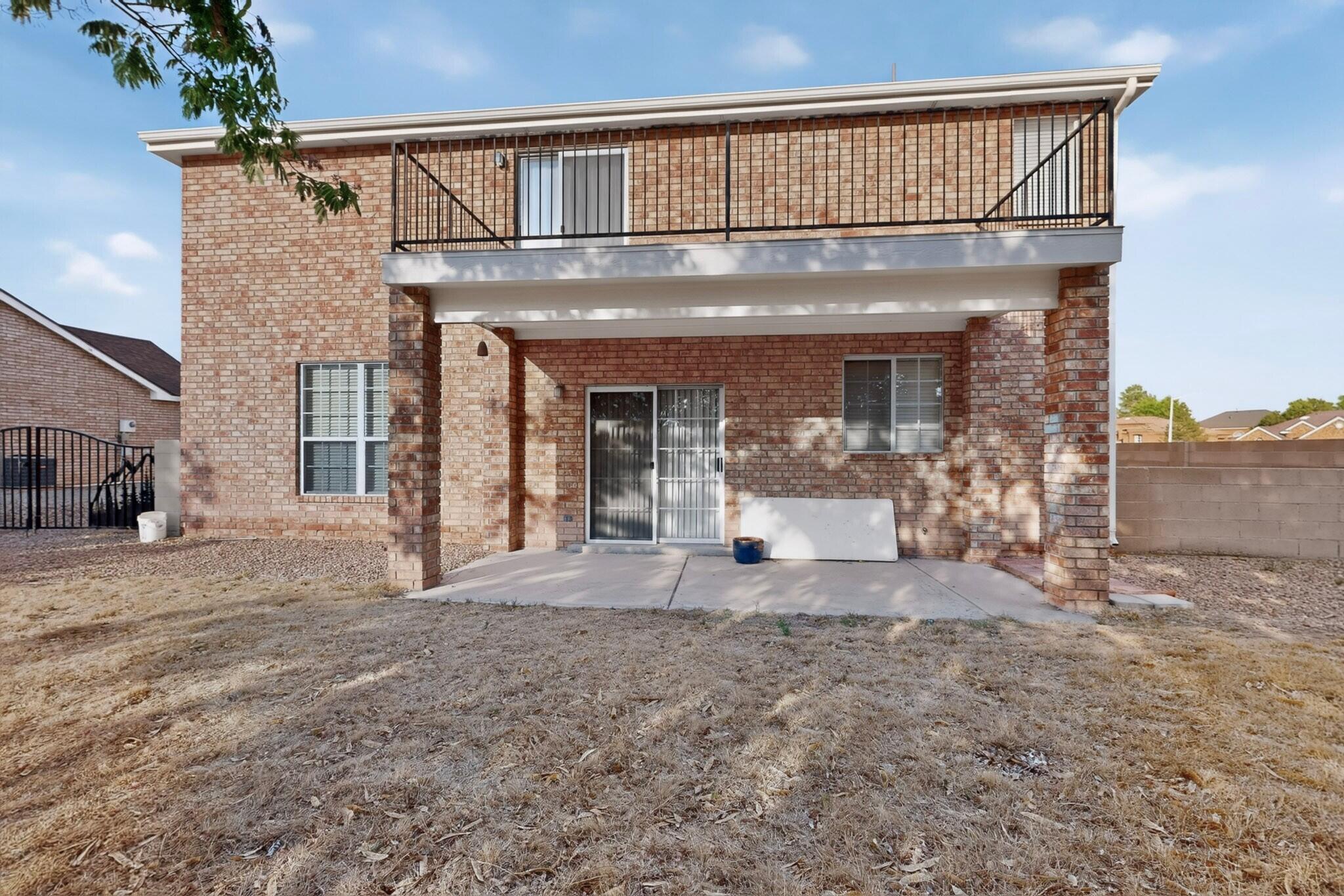 Photo 12 — 1401 Cerro Crestado Drive NW