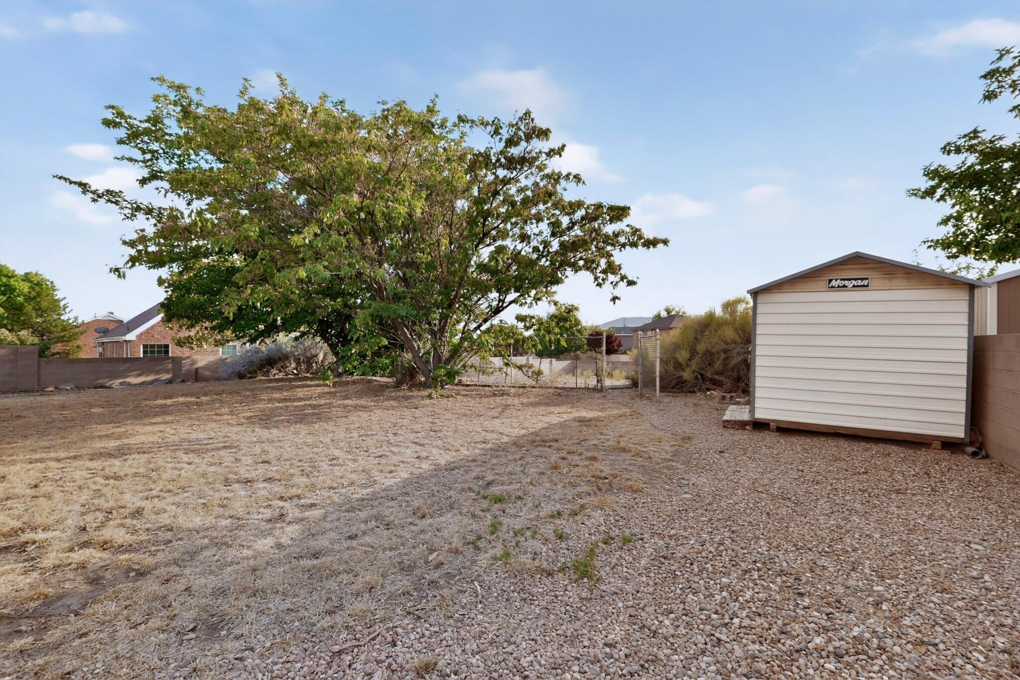 Photo 7 — 1401 Cerro Crestado Drive NW