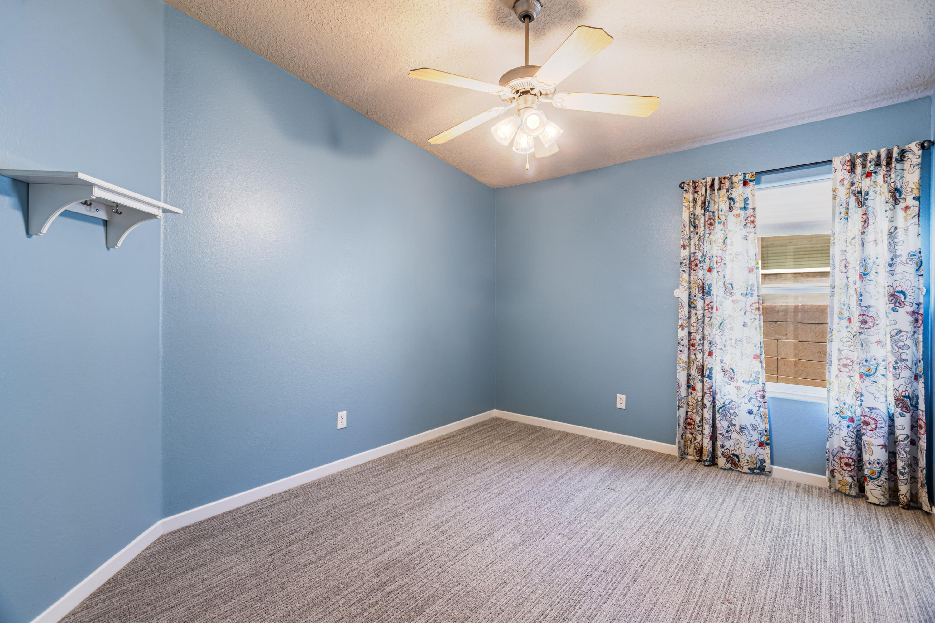 Photo 6 — 1333 Reynosa Loop SE