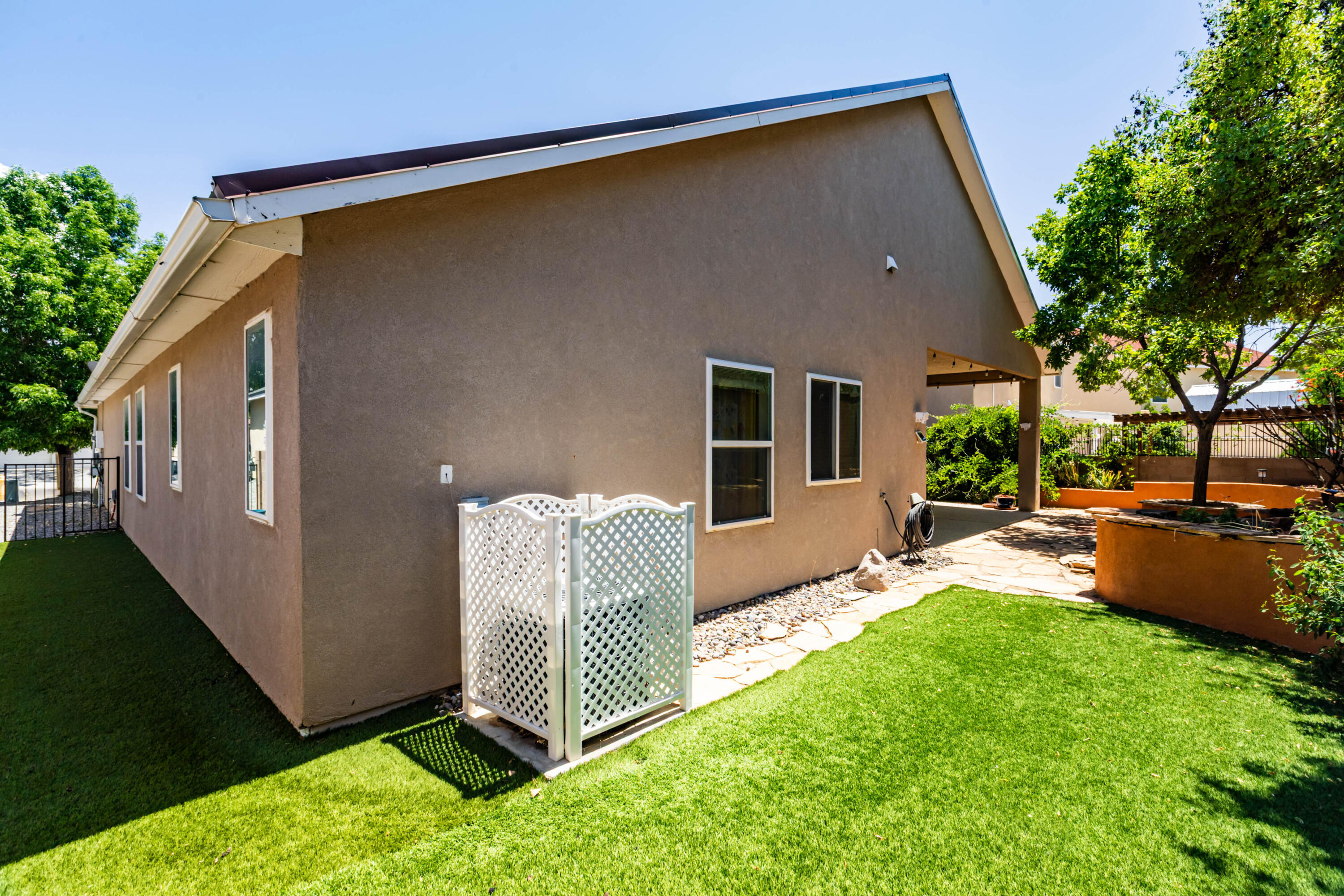 Photo 15 — 1333 Reynosa Loop SE