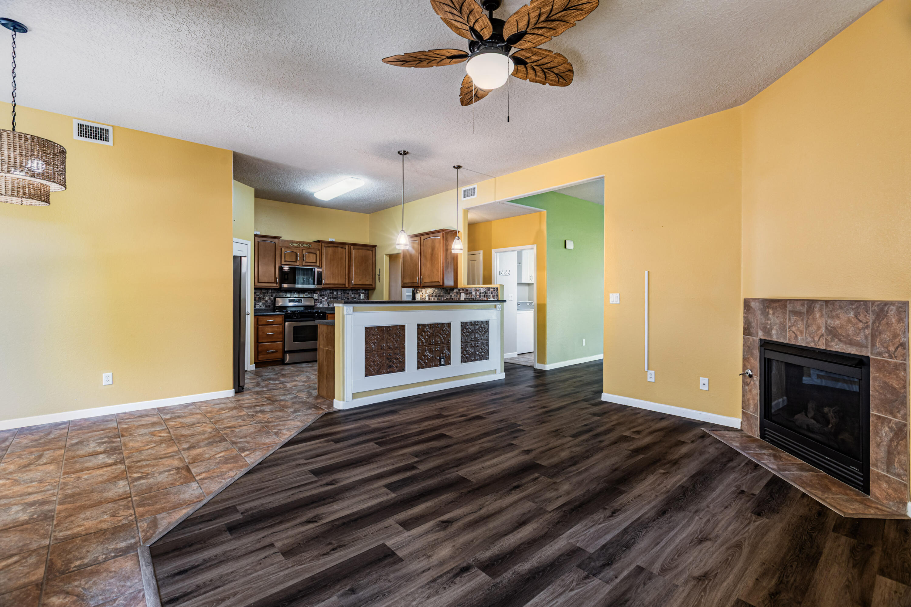 Photo 12 — 1333 Reynosa Loop SE