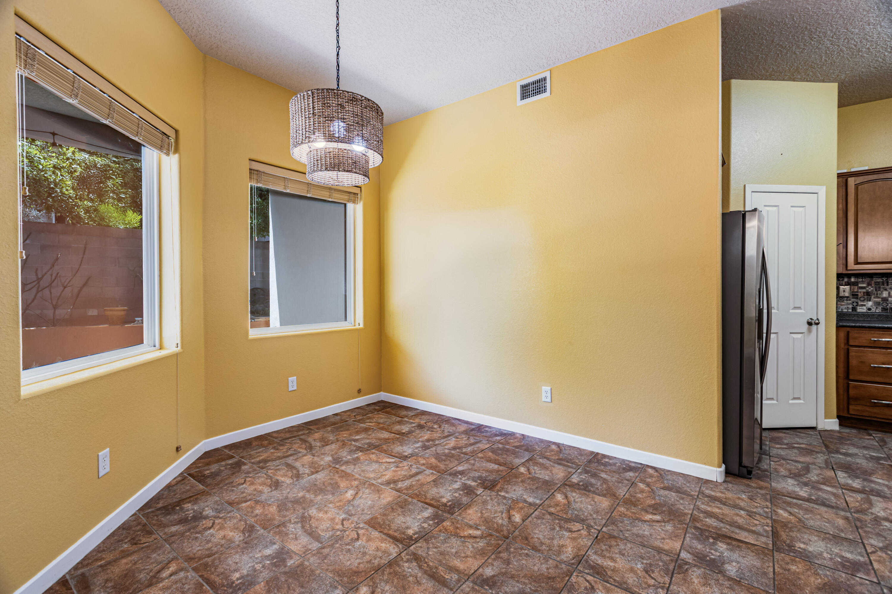 Photo 11 — 1333 Reynosa Loop SE