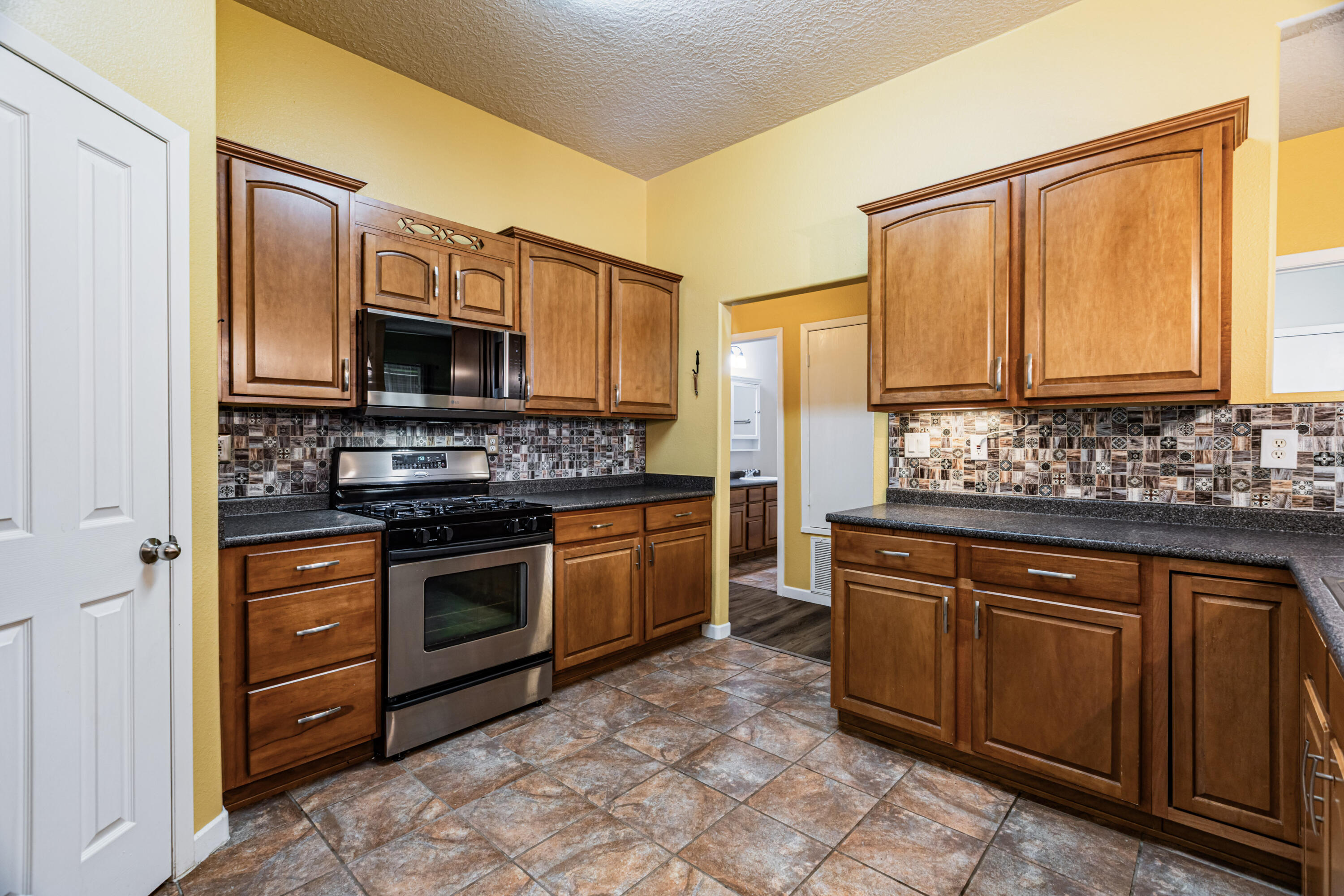Photo 10 — 1333 Reynosa Loop SE