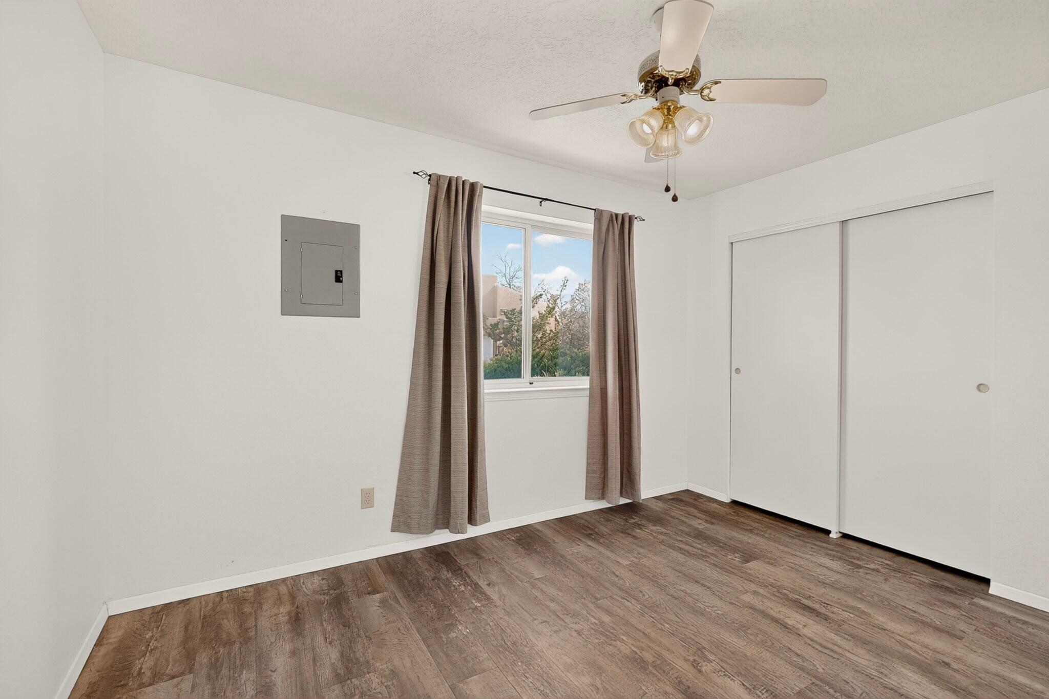 Photo 7 — 9108 Osuna Place NE