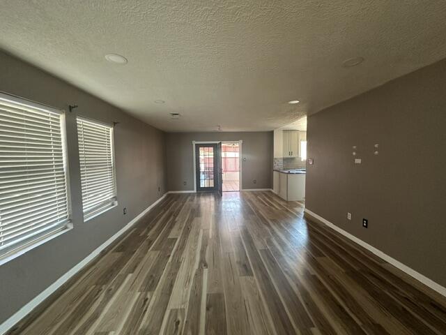Photo 2 — 1057 Las Golondrinas Court NW