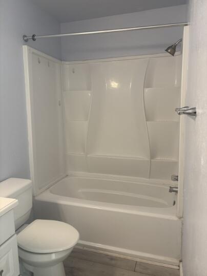 Photo 16 — 502 Headingly Avenue NW
