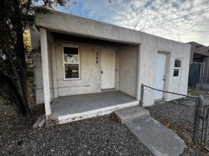 Photo 4 — 502 Headingly Avenue NW