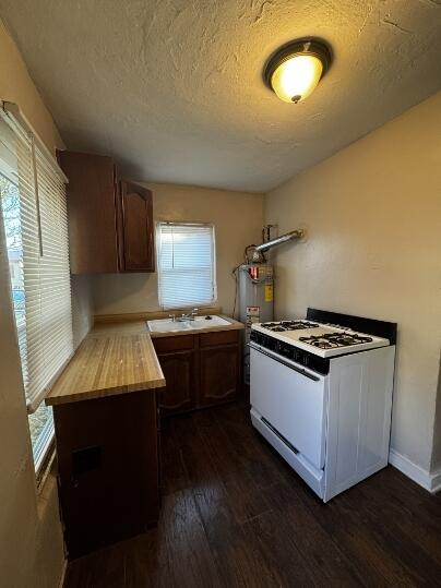 Photo 8 — 502 Headingly Avenue NW