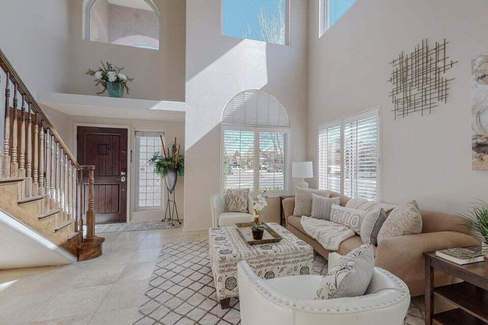 Photo 12 — 8804 Vallejo Place NE