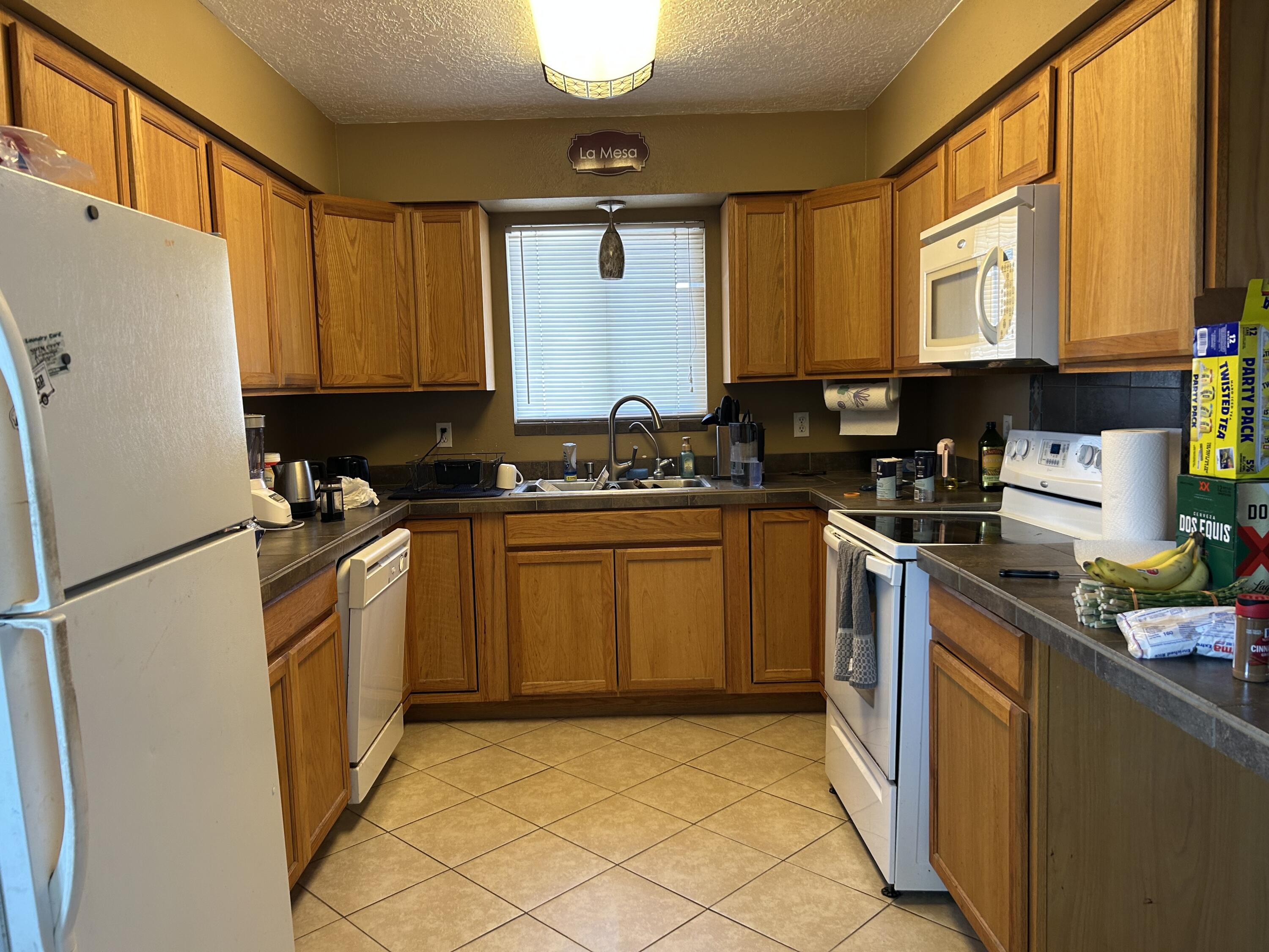 Photo 18 — 602 La Mesa Drive