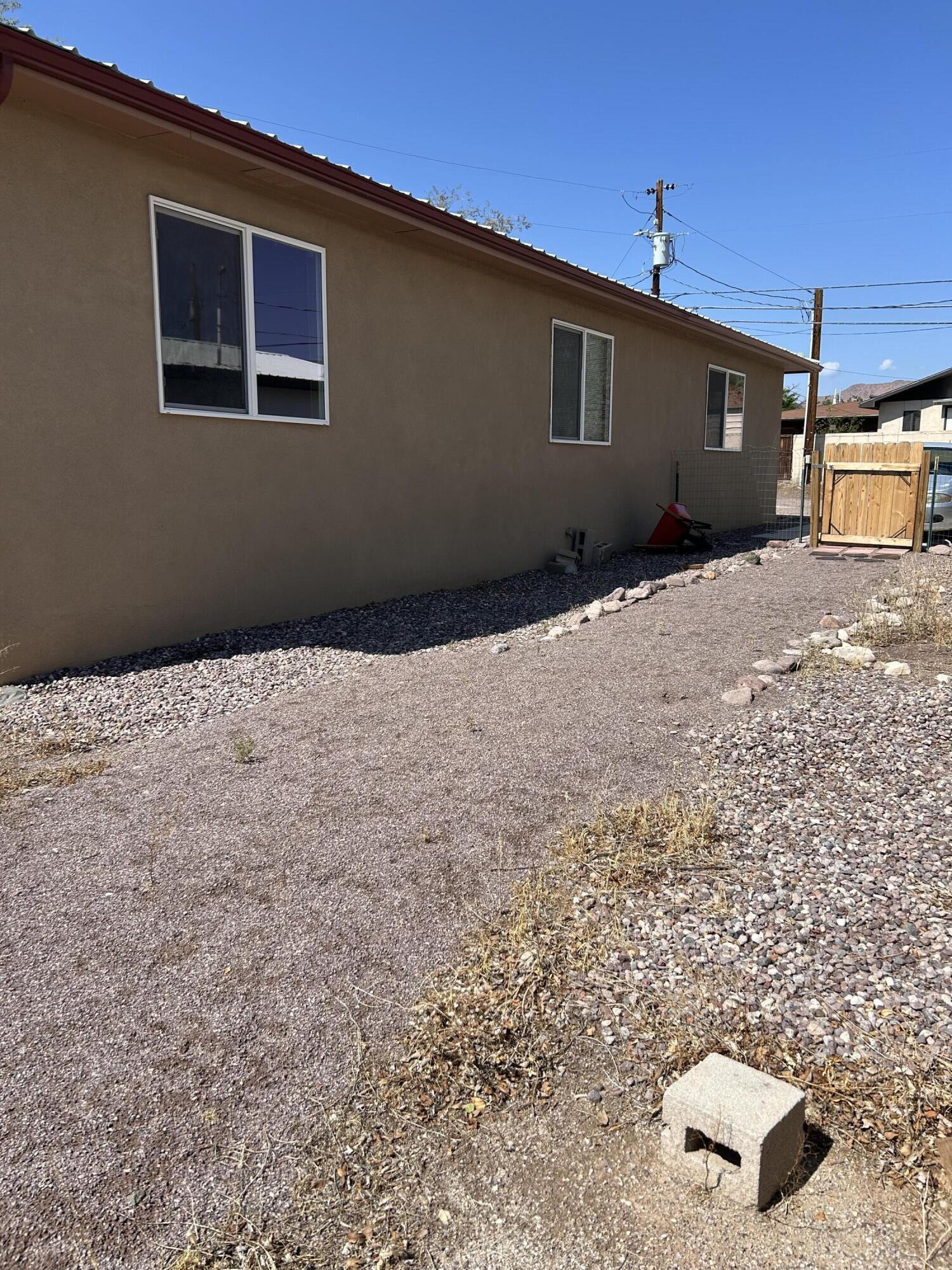 Photo 15 — 602 La Mesa Drive
