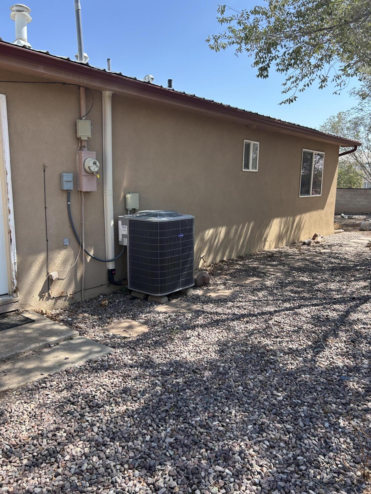 Photo 13 — 602 La Mesa Drive