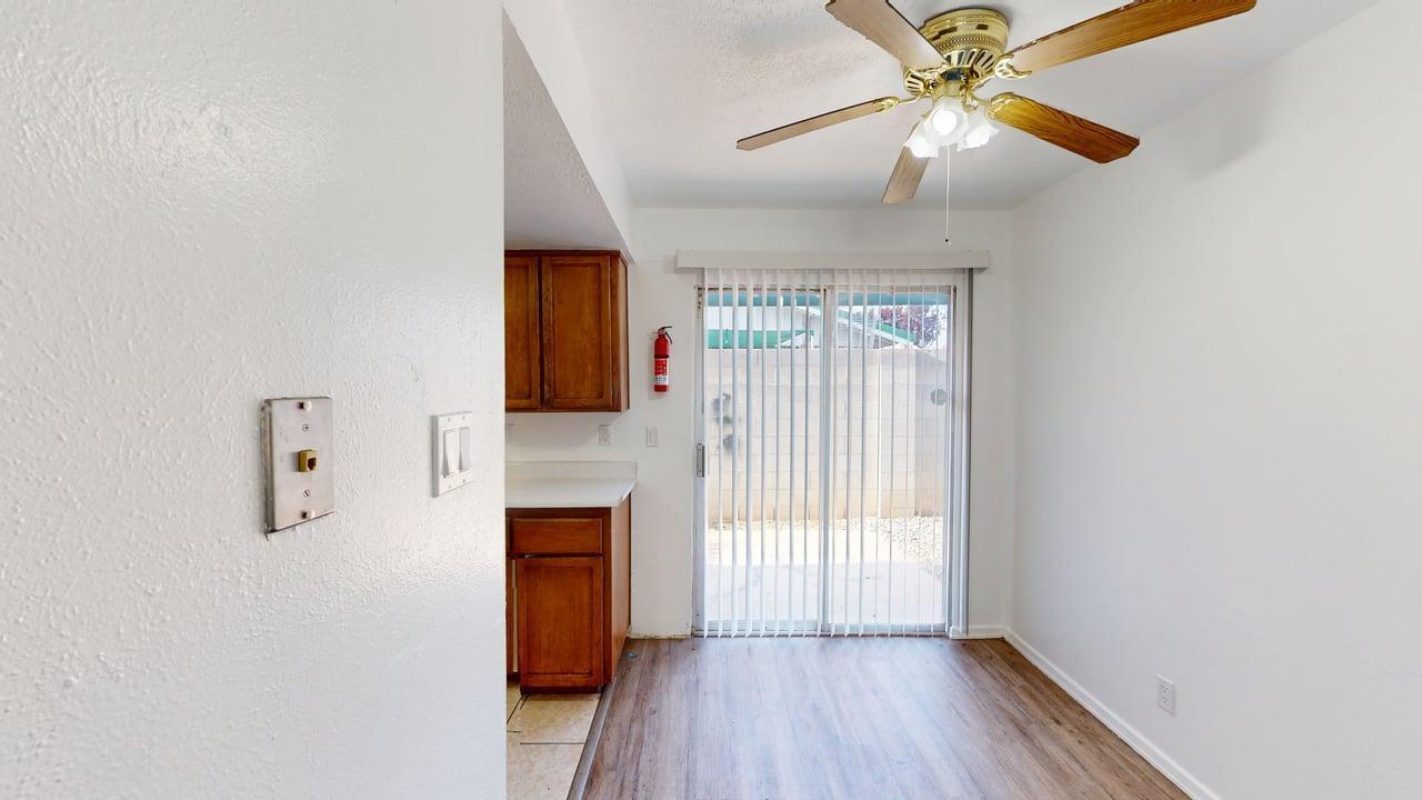Photo 16 — 808 Ortiz Drive SE