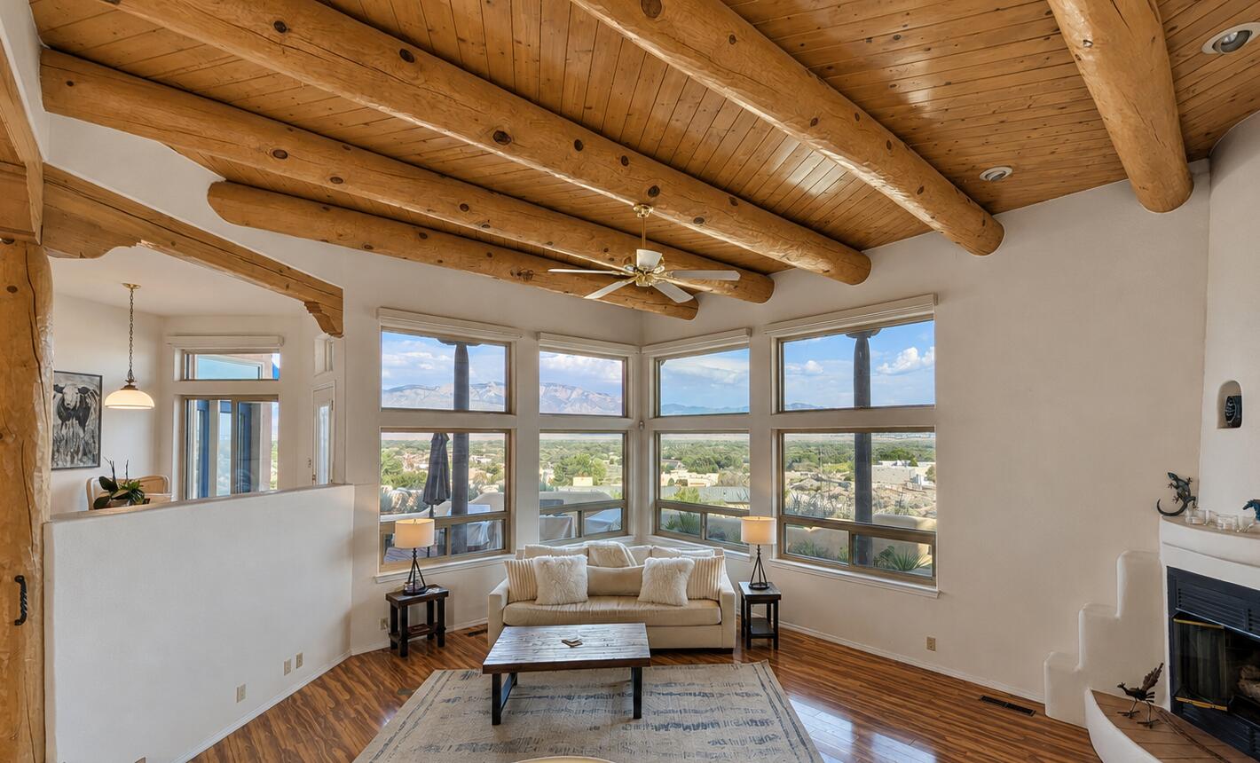 40 Sereno Road, Corrales, NM 87048